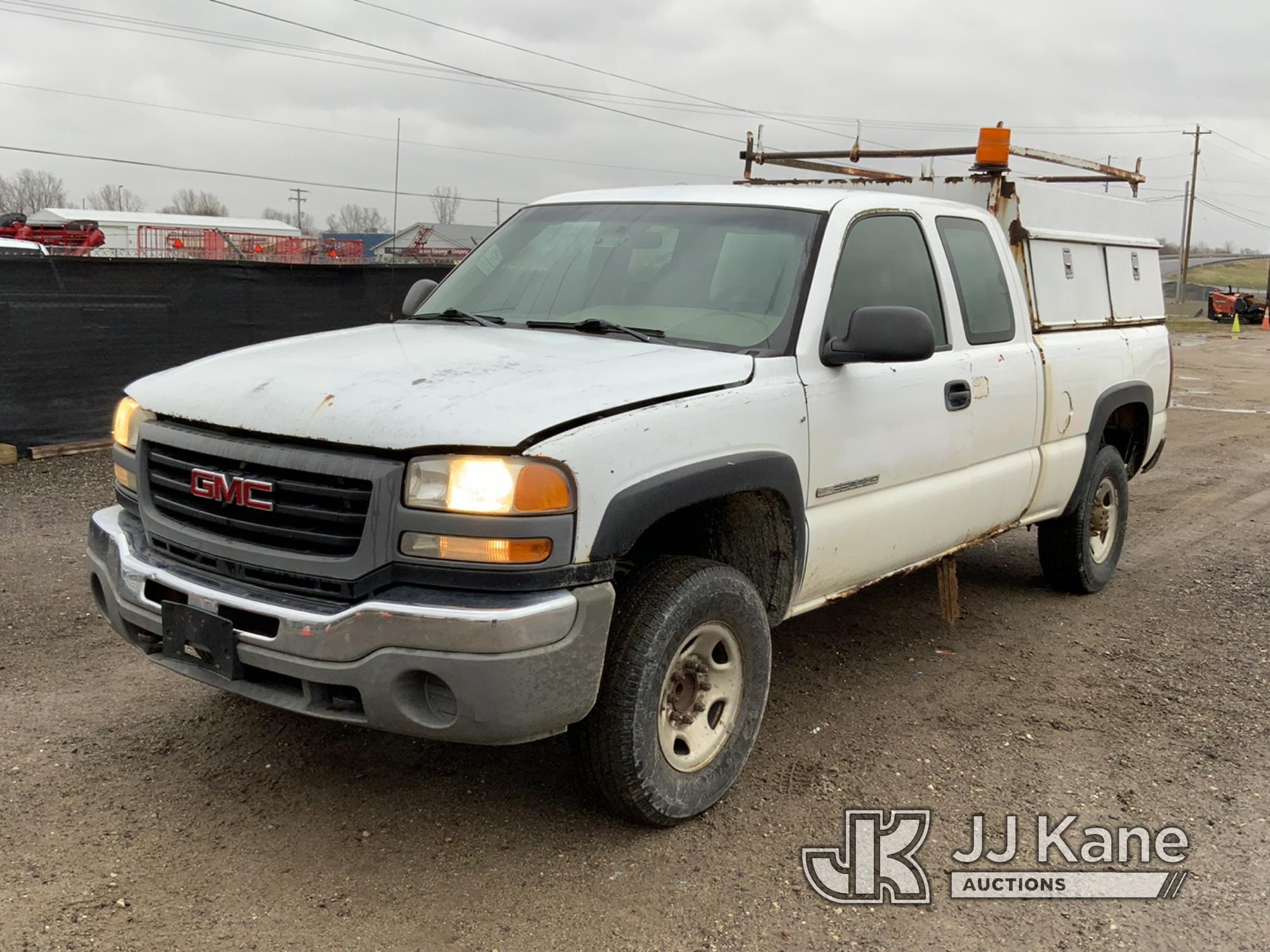 (Charlotte, MI) 2005 GMC Sierra 2500 Extended-Cab Pickup Truck Runs, Moves, Jump To Start, Rust, Bod