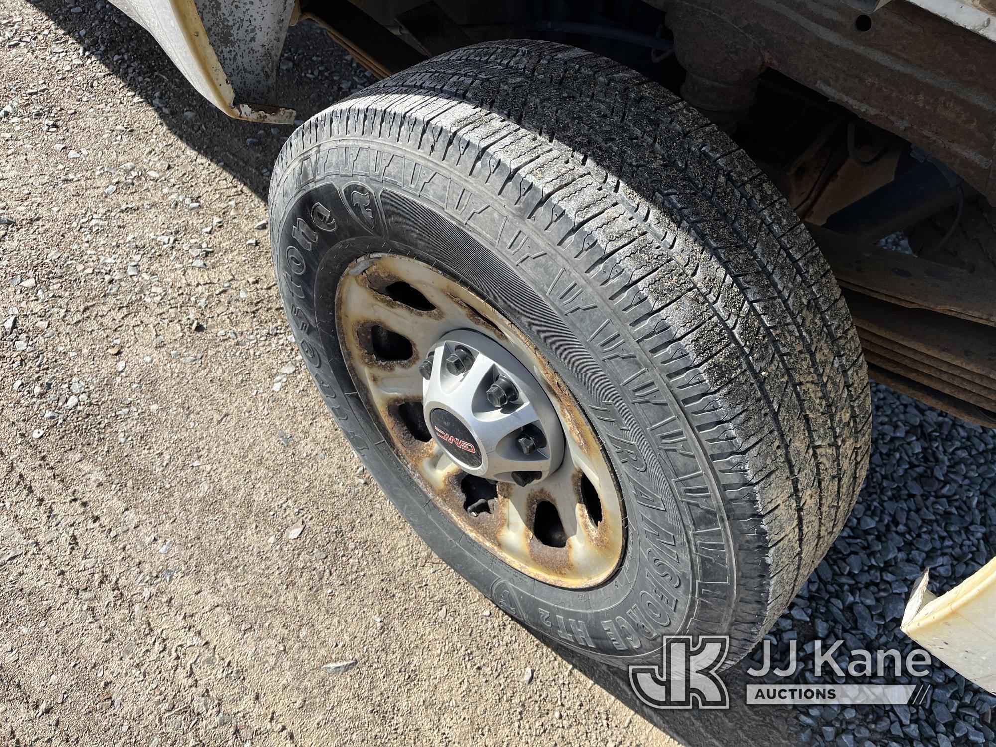 (Smock, PA) 2011 GMC Sierra 3500HD 4x4 Pickup Truck Runs & Moves, Body, Rust & Paint Damage
