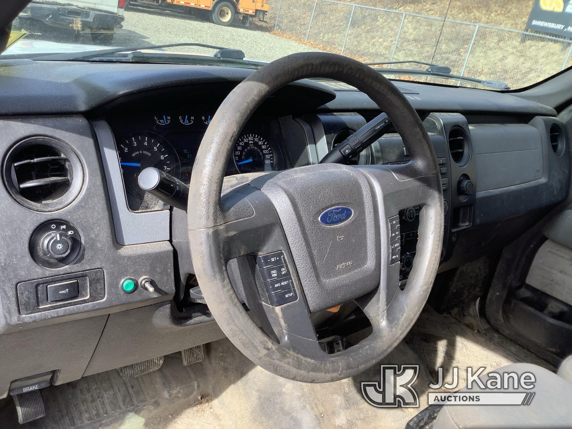 (Shrewsbury, MA) 2014 Ford F150 4x4 Extended-Cab Pickup Truck Runs & Moves) (Check Engine Light On,