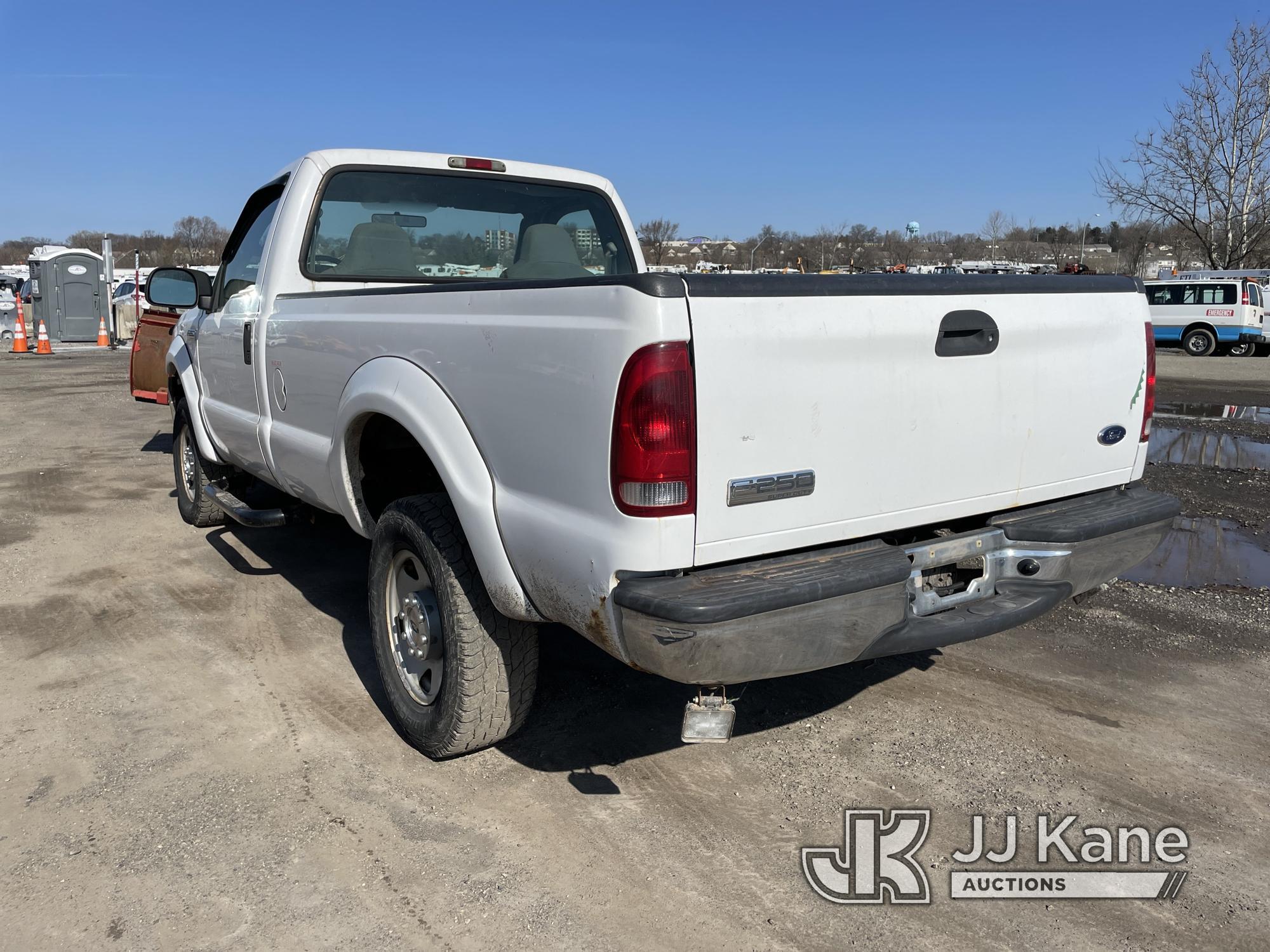 (Plymouth Meeting, PA) 2005 Ford F250 4x4 Pickup Truck Runs & Moves, Abs Light on, Body Rust Damage,