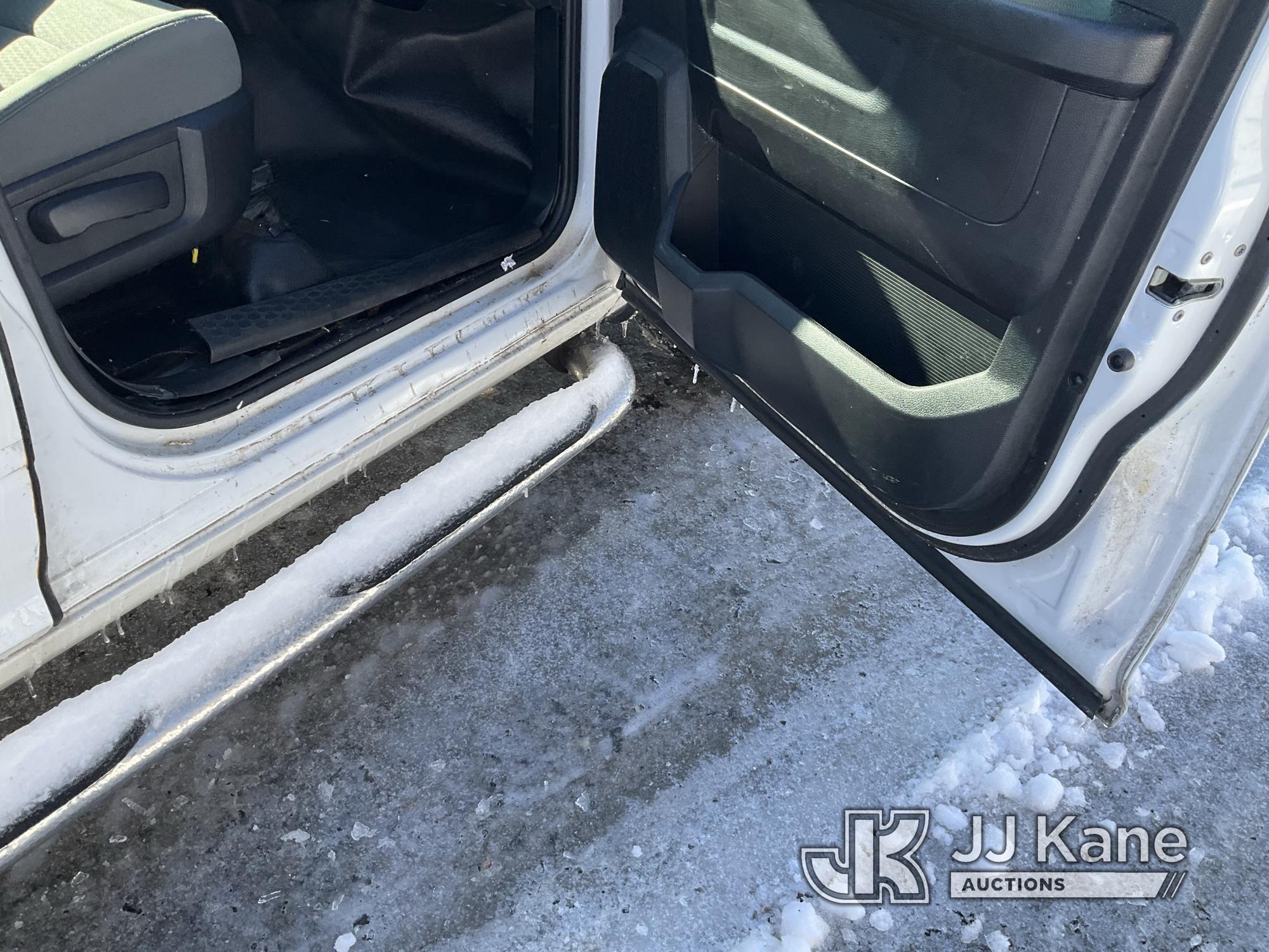 (Shrewsbury, MA) 2014 RAM 1500 4x4 Extended-Cab Pickup Truck Runs & Moves) (Rust Damage