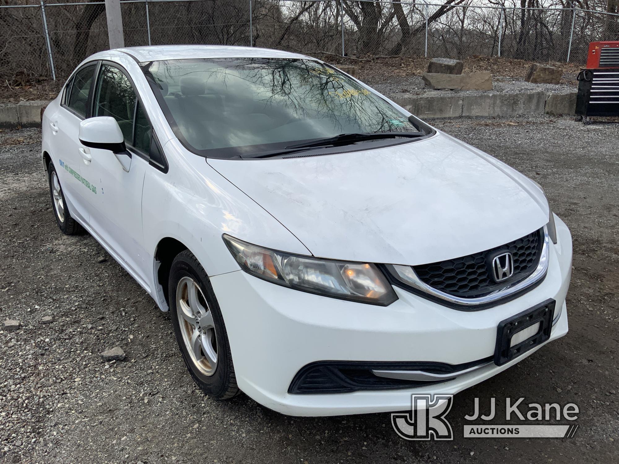 (Plymouth Meeting, PA) 2013 Honda Civic 4-Door Sedan CNG Only) (Runs & Moves, Body & Rust