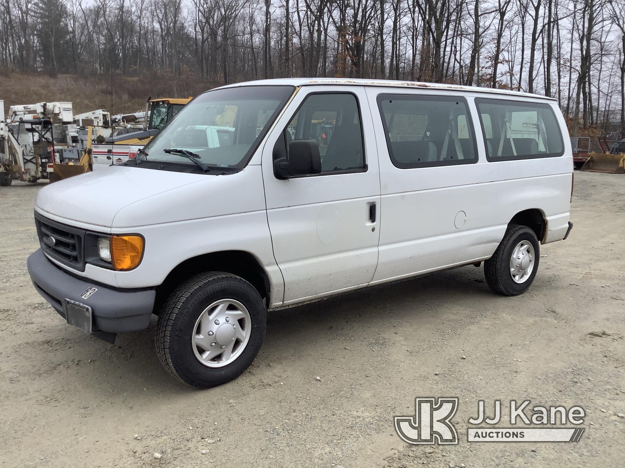 (Shrewsbury, MA) 2007 Ford E350 Passenger Van Runs & Moves) (Rust Damage