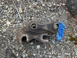 (Shrewsbury, MA) Cat Excavator Coupler (Fits Cat 303/304 Per Seller) NOTE: This unit is being sold A