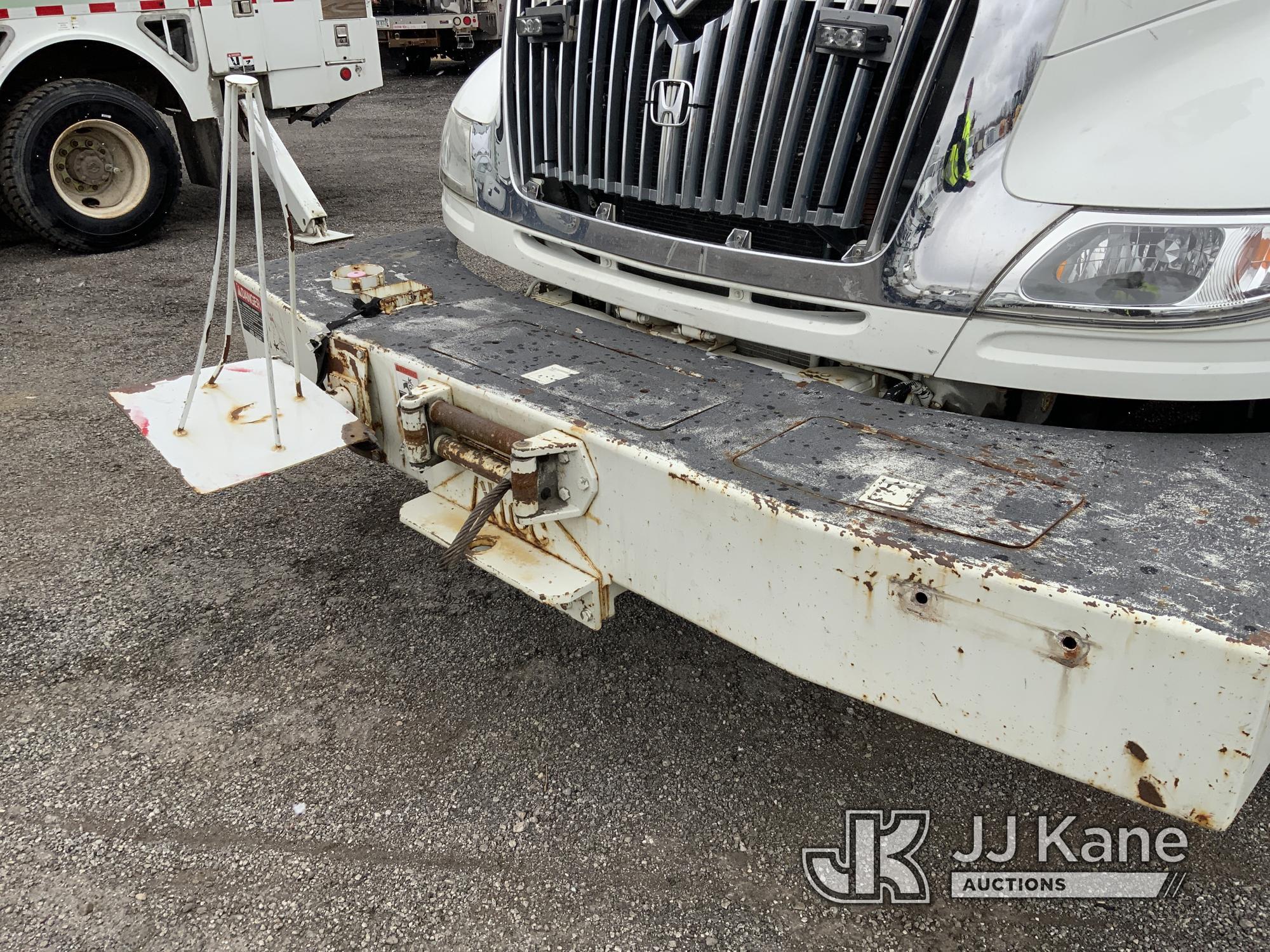 (Ashland, OH) Altec DL42-TR, Digger Derrick rear mounted on 2007 International 4400 Utility Truck Ru