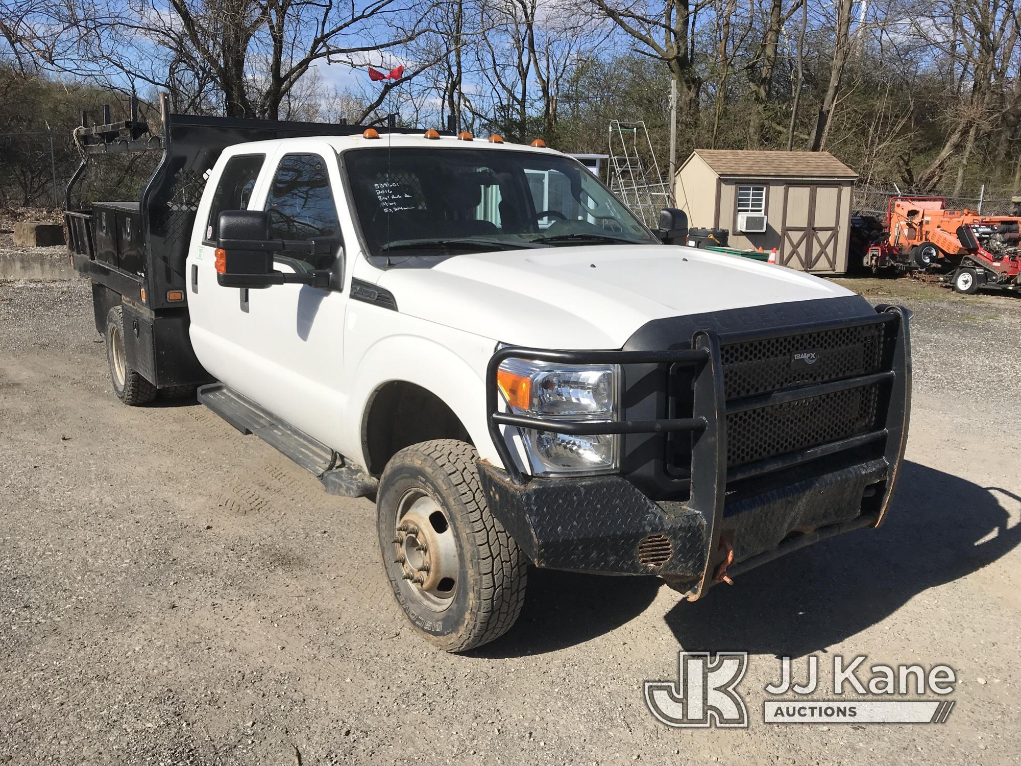 (Plymouth Meeting, PA) 2016 Ford F350 4x4 Crew-Cab Flatbed Truck Runs & Moves, Body & Rust Damage
