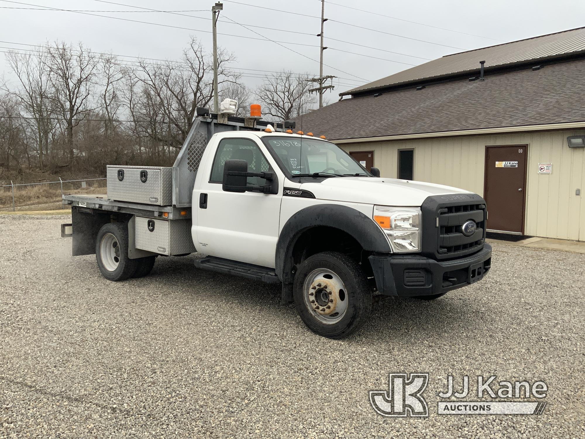 (Fort Wayne, IN) 2012 Ford F450 4x4 Flatbed Truck Runs & Moves