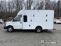 (Shrewsbury, MA) 2011 Chevrolet Express G3500 Cutaway Enclosed Service Van Runs & Moves) (Check Engi