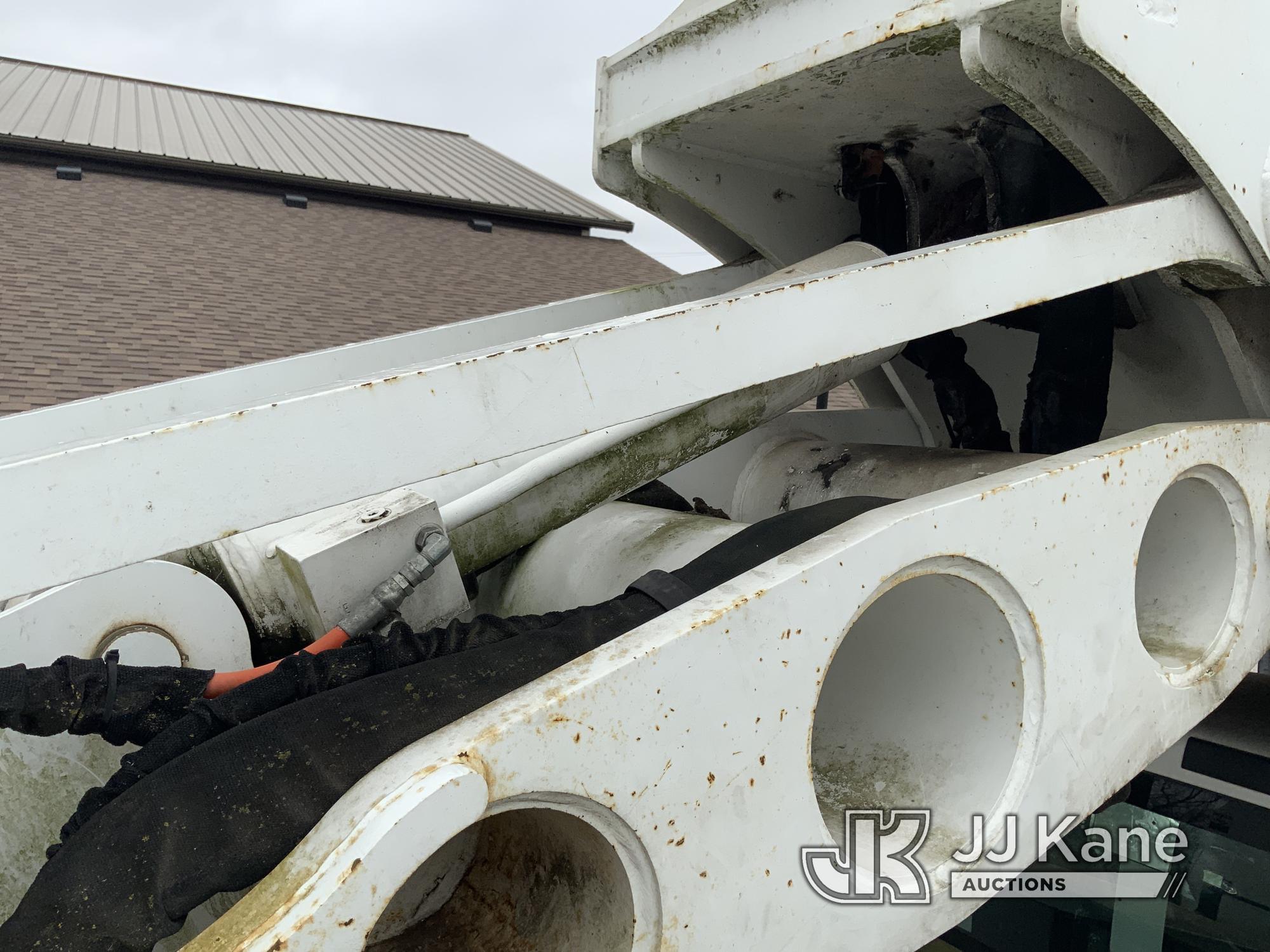 (Fort Wayne, IN) Altec LR760E70, Over-Center Elevator Bucket Truck mounted behind cab on 2013 Ford F