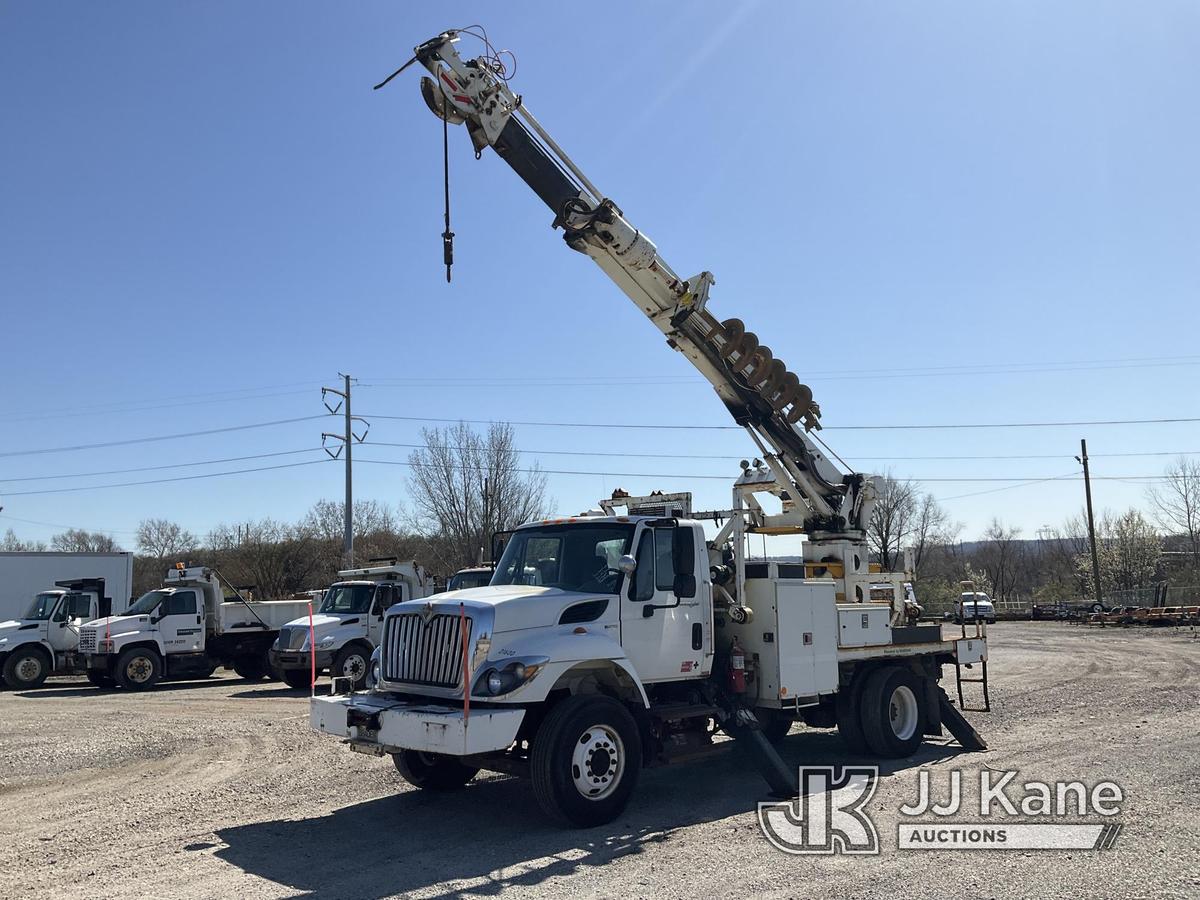 (Plymouth Meeting, PA) Terex/Telelect Commander C4047, Digger Derrick rear mounted on 2013 Internati