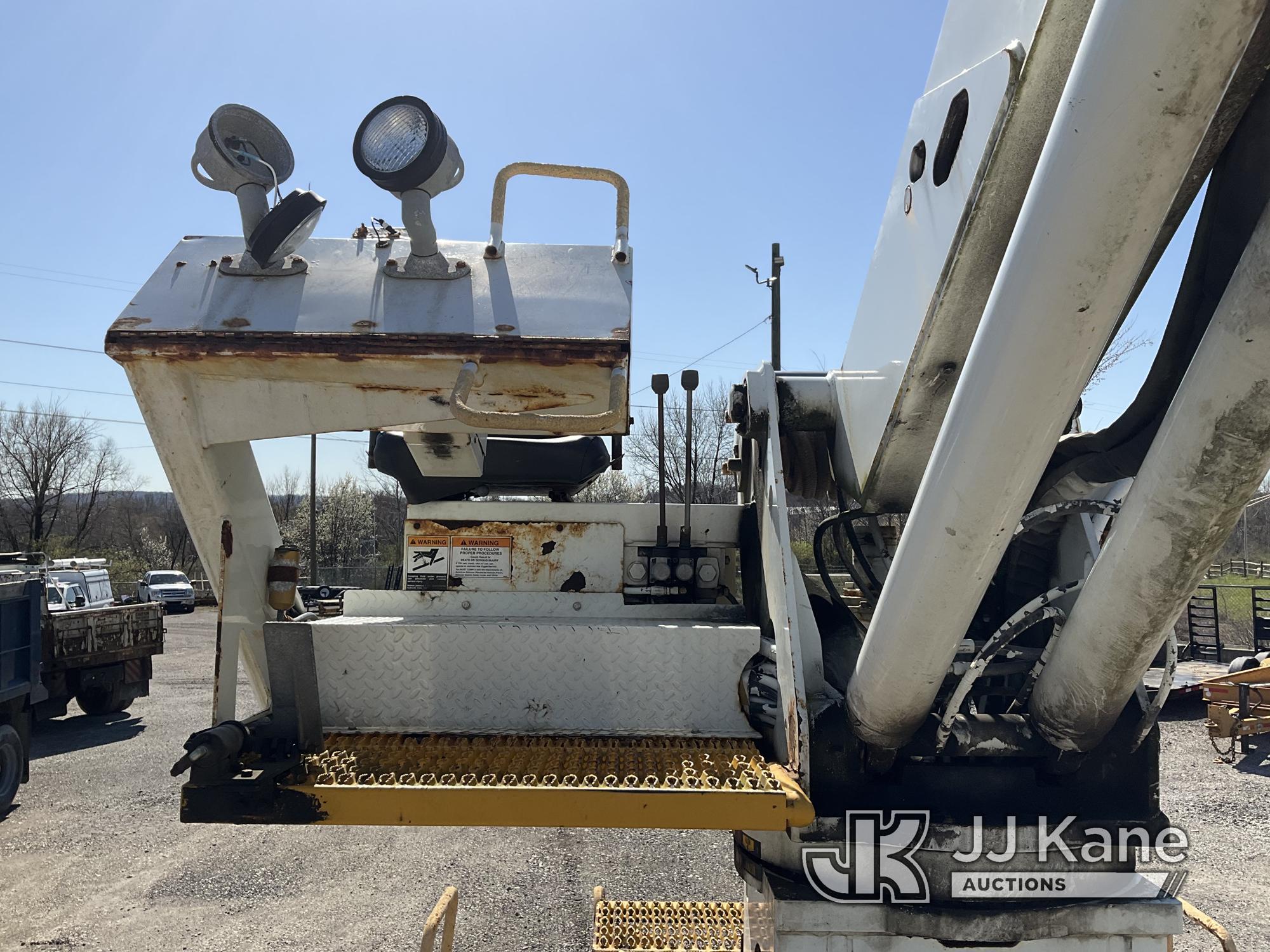 (Plymouth Meeting, PA) Terex/Telelect Commander C4047, Digger Derrick rear mounted on 2013 Internati