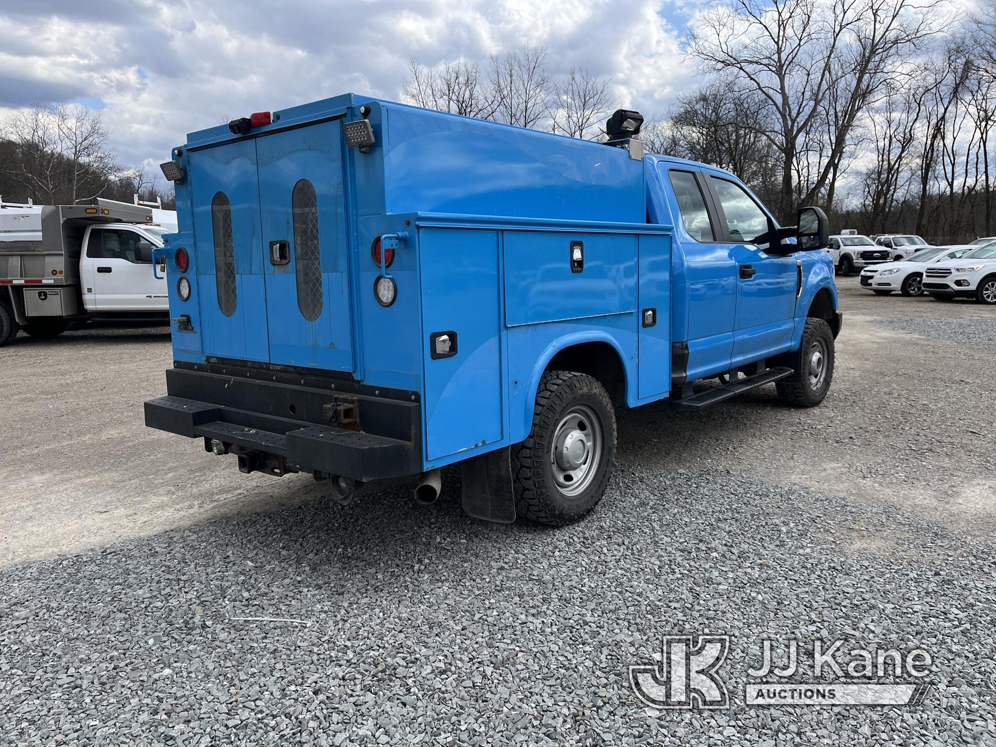 (Smock, PA) 2018 Ford F250 4x4 Extended-Cab Enclosed Service Truck Runs & Moves, Rust Damage