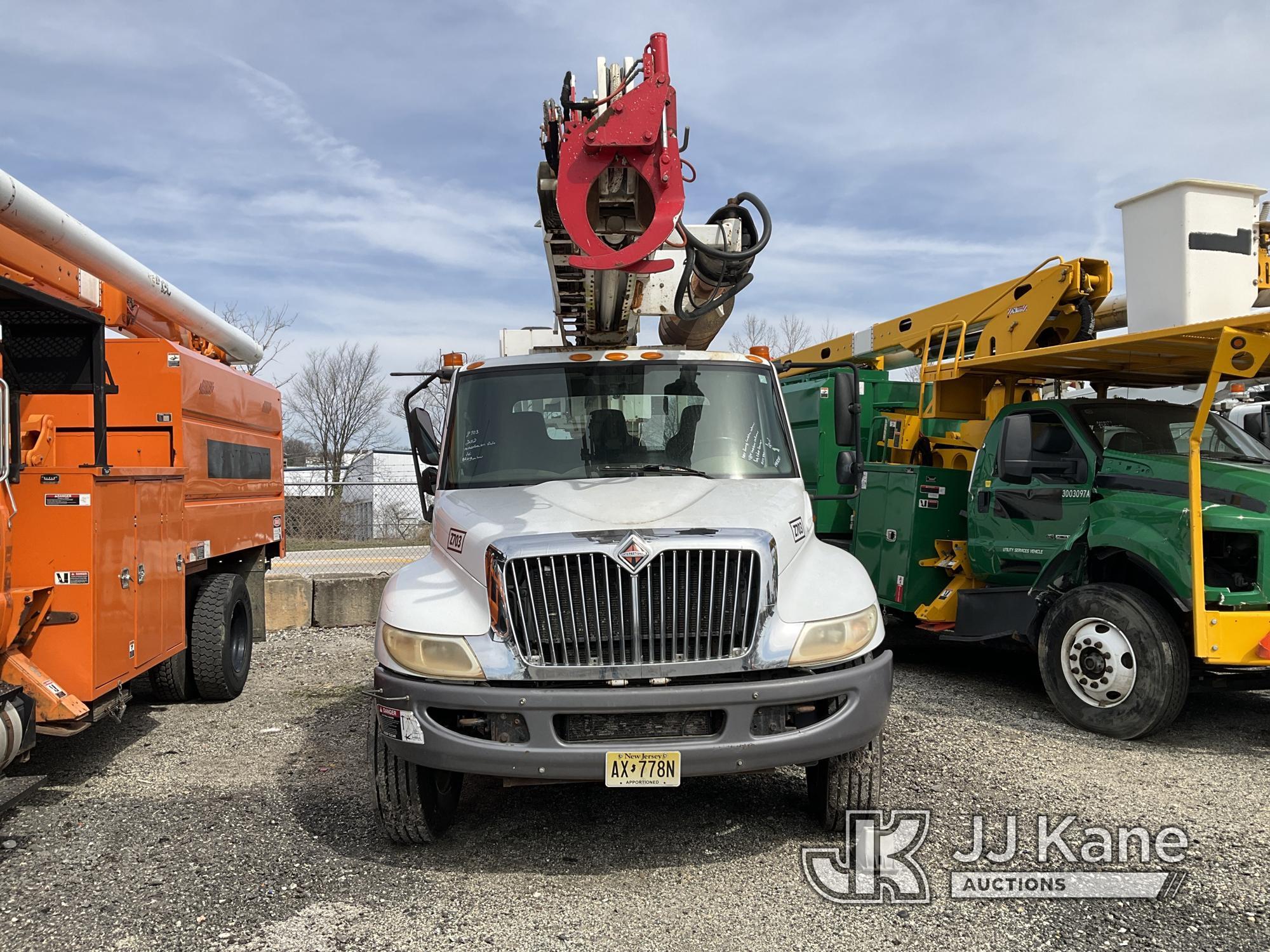 (Plymouth Meeting, PA) Altec DC47-TR, Digger Derrick rear mounted on 2012 International Durastar 430