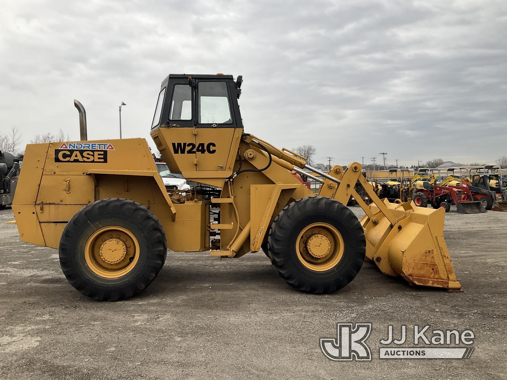 (Plymouth Meeting, PA) 1993 Case W24C Wheel Loader Runs & Operates, Body & Rust Damage, Door Hinge R