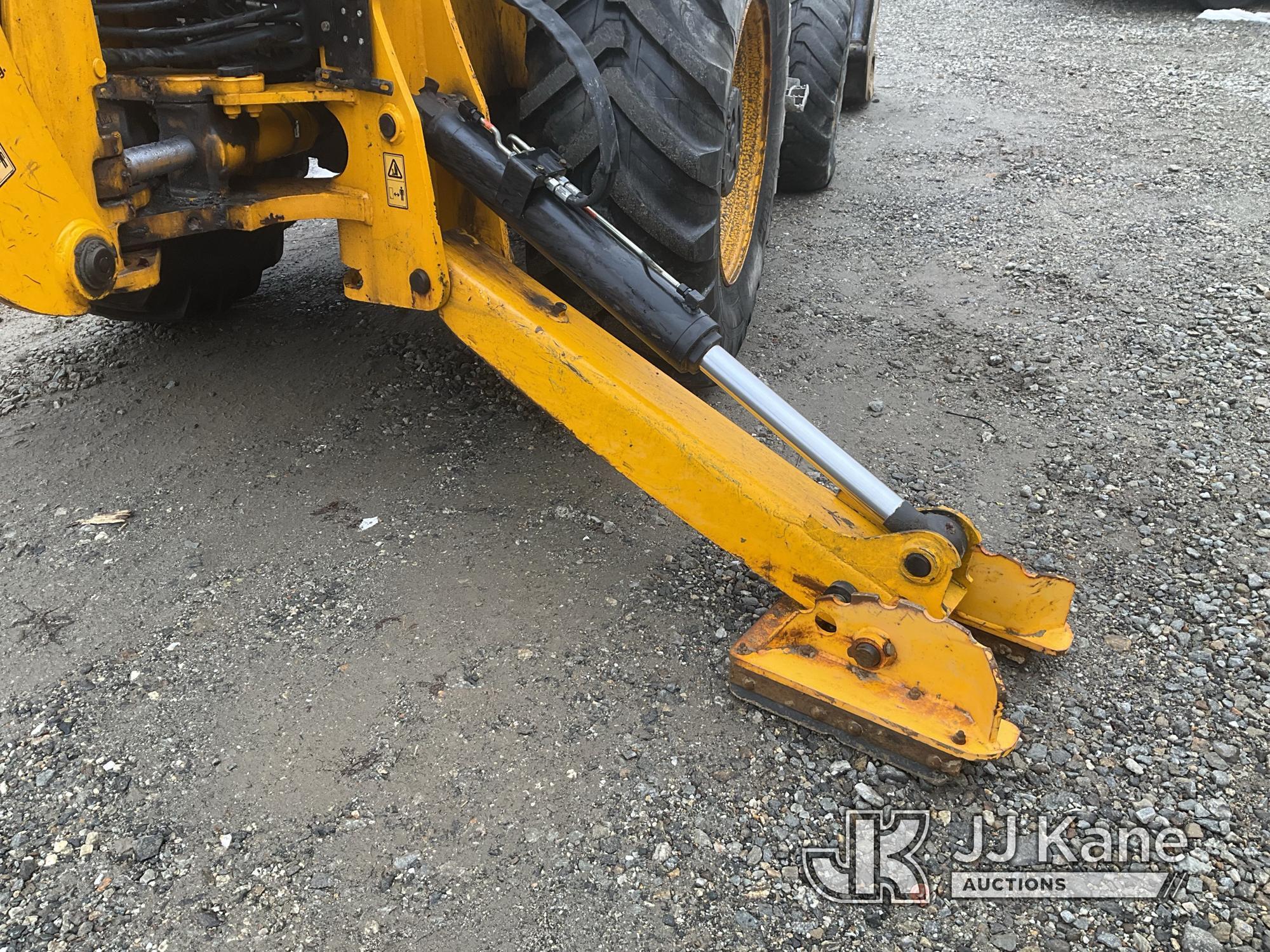 (Shrewsbury, MA) 2016 JCB 3CX-14 4x4 Tractor Loader Backhoe Runs, Moves & Operates) (Damaged Front G