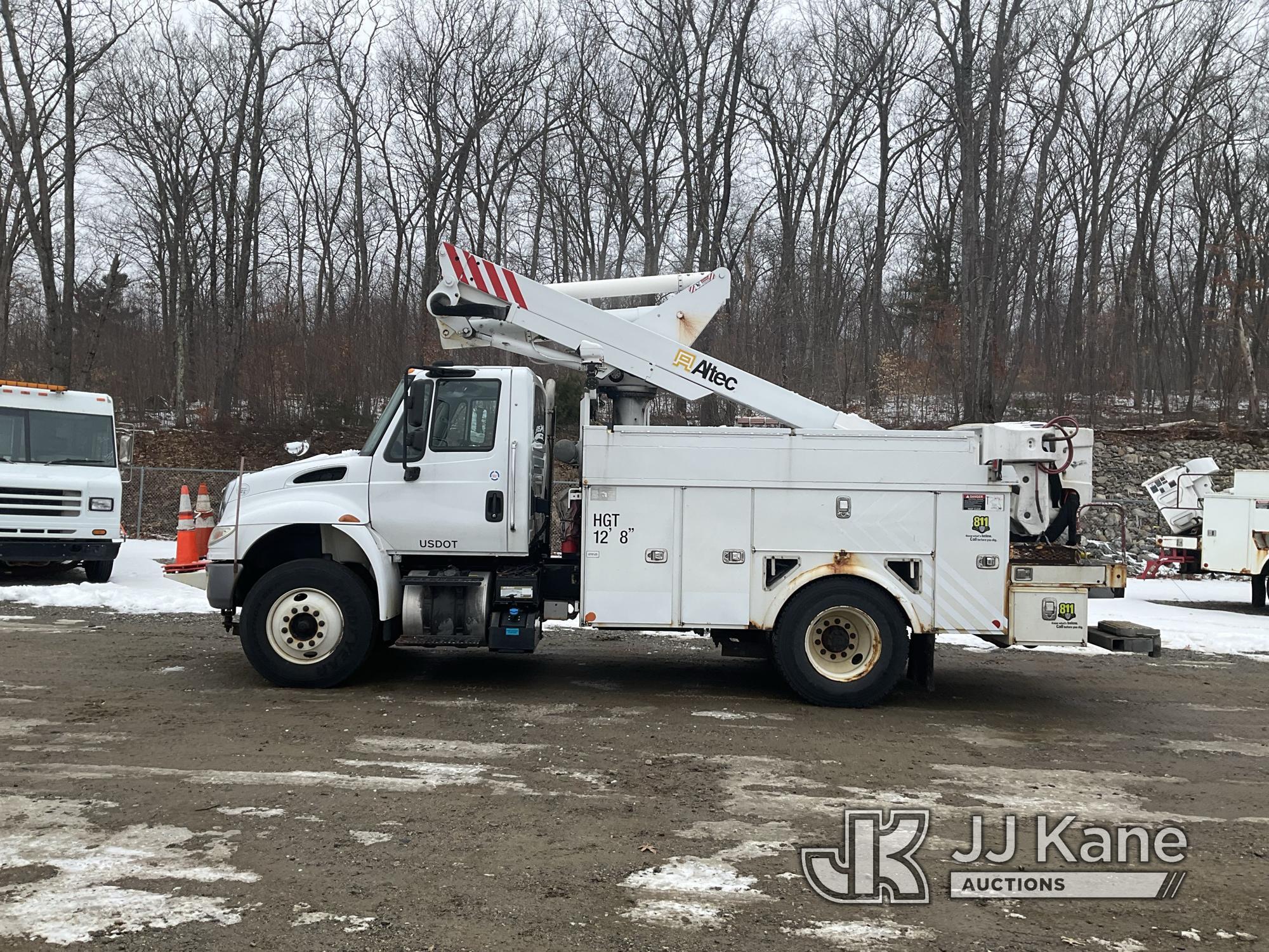 (Shrewsbury, MA) Altec TA40, Articulating & Telescopic Bucket Truck mounted behind cab on 2016 Inter