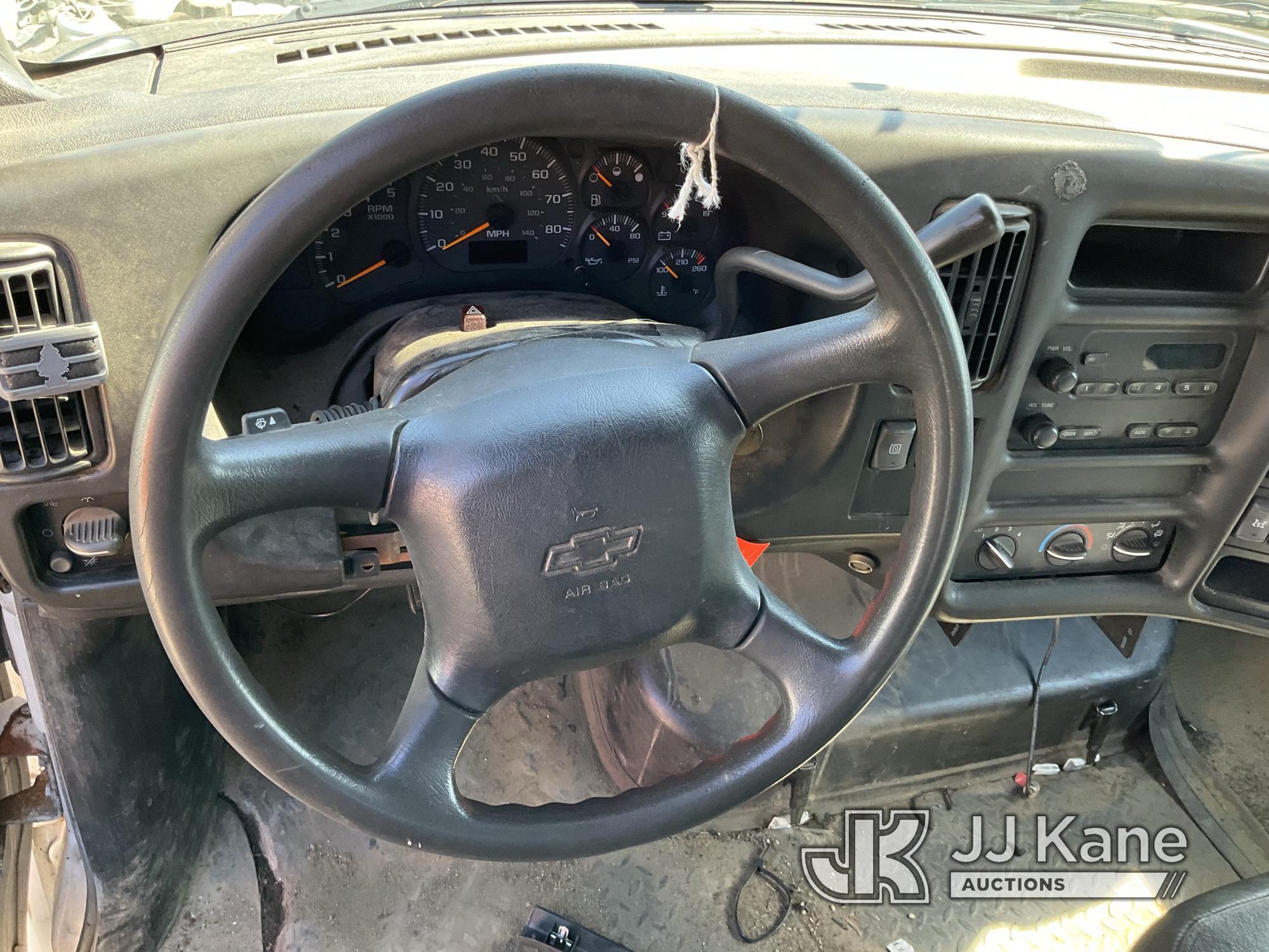 (Shrewsbury, MA) 2006 Chevrolet C4500 Flatbed Truck Not Running, Cranks, Drivetrain & Crane Conditio