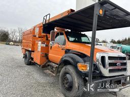 (Hagerstown, MD) Altec LR760E70, Over-Center Elevator Bucket mounted on 2013 Ford F750 Chipper Dump