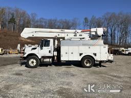 (Shrewsbury, MA) Altec AN50E-OC, Material Handling Bucket Truck rear mounted on 2014 International W