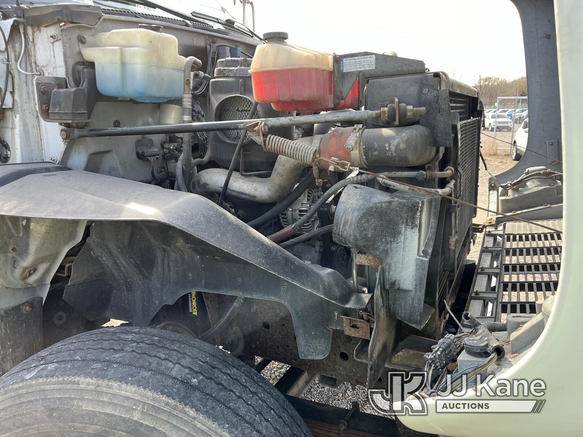 (Smock, PA) 2001 Chevrolet C7H064 Flatbed Truck Runs, Moves & Forklift Operates, Rust Damage