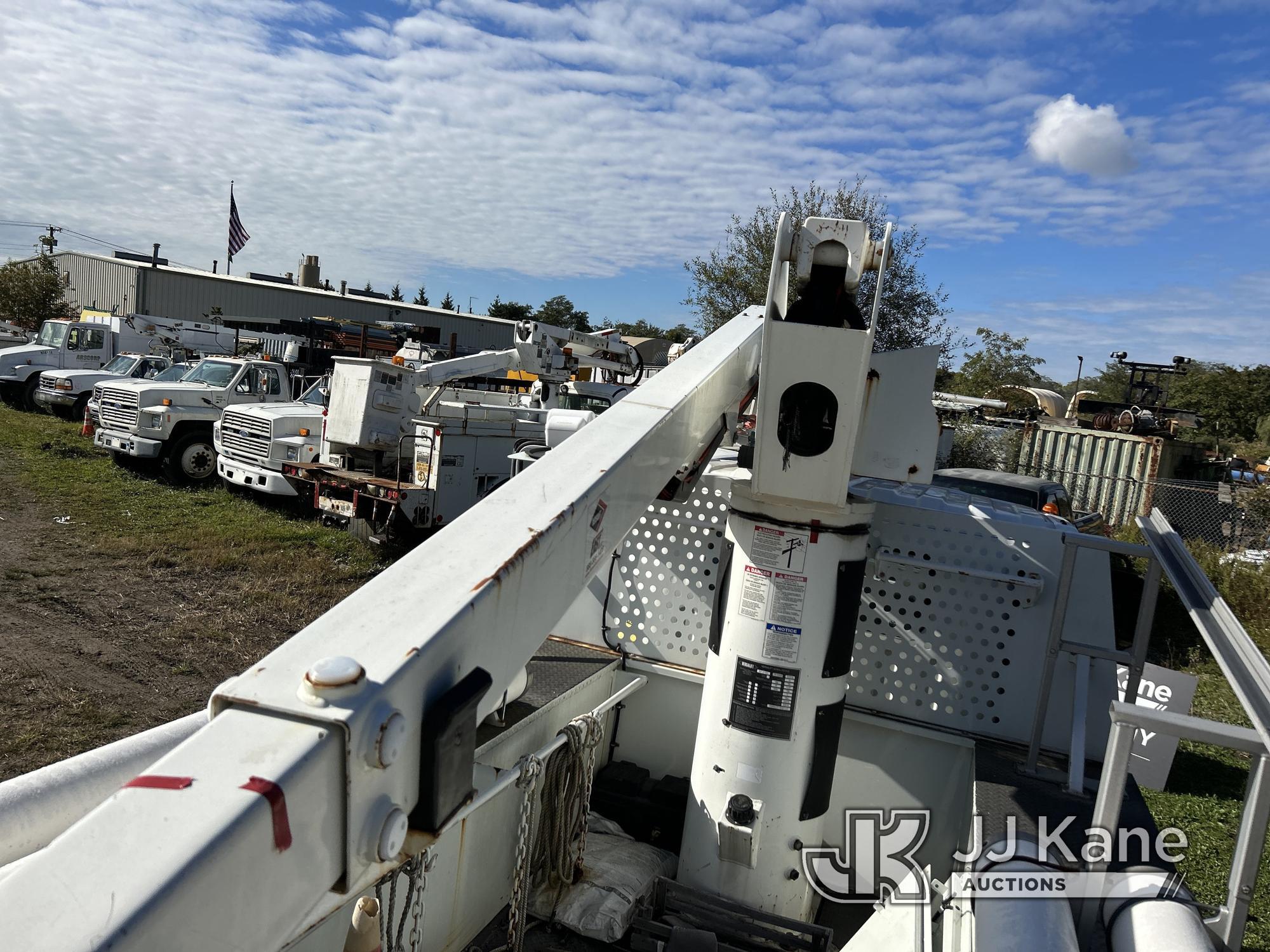 (Bellport, NY) Versalift SST37-EIH, Articulating & Telescopic Bucket Truck mounted behind cab on 201