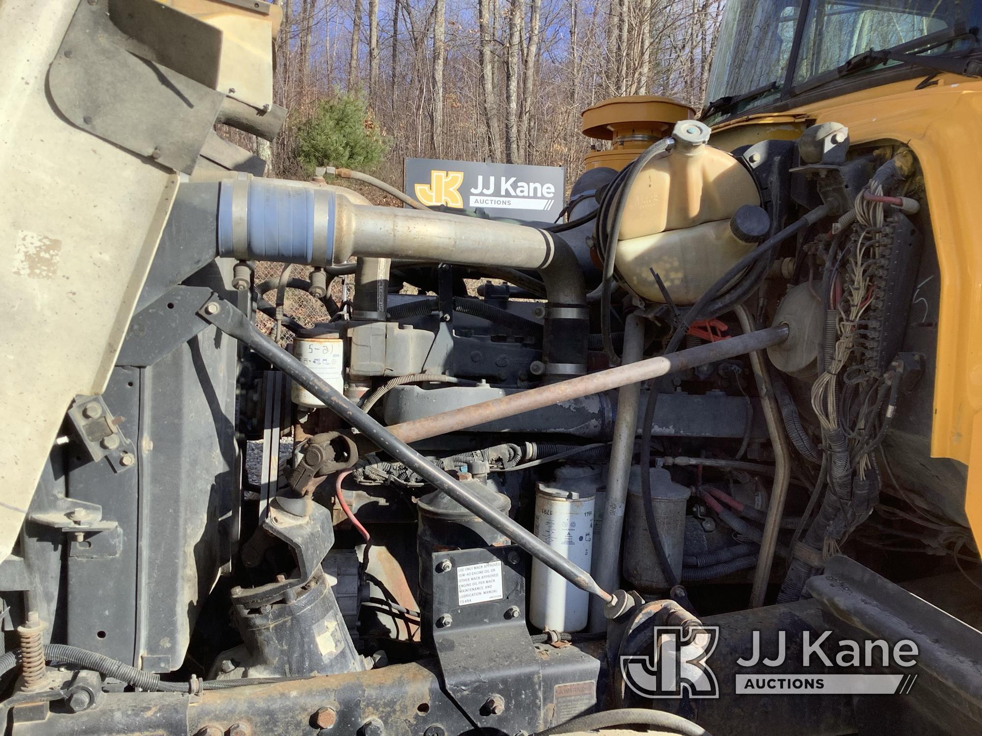 (Shrewsbury, MA) 1999 Mack RD690S T/A Dump Truck Runs, Moves & Dump Operates) (Rust Damage