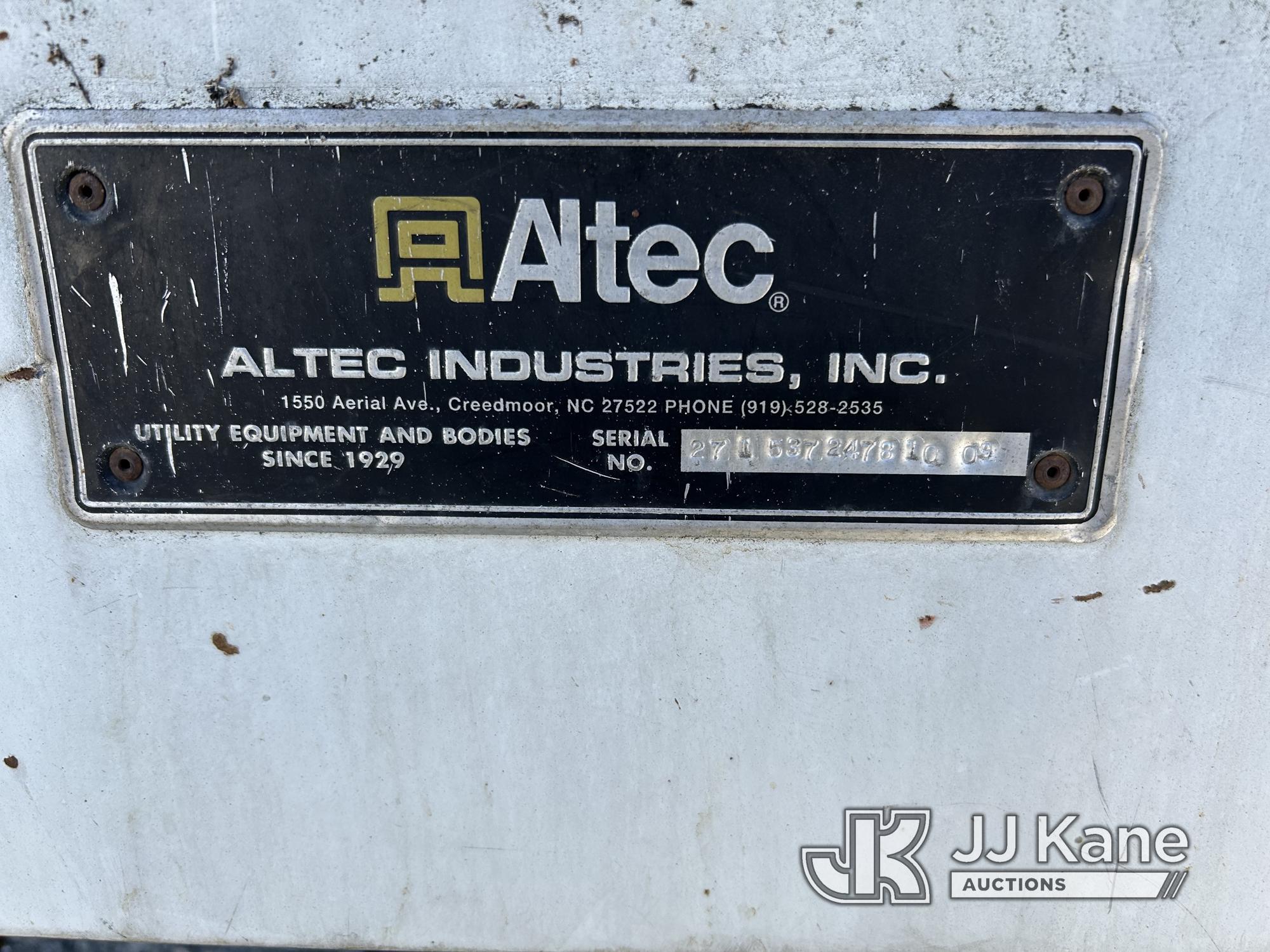 (Hagerstown, MD) Altec LRV55, Over-Center Bucket Truck mounted on 2008 GMC C7500 Chipper Dump Truck