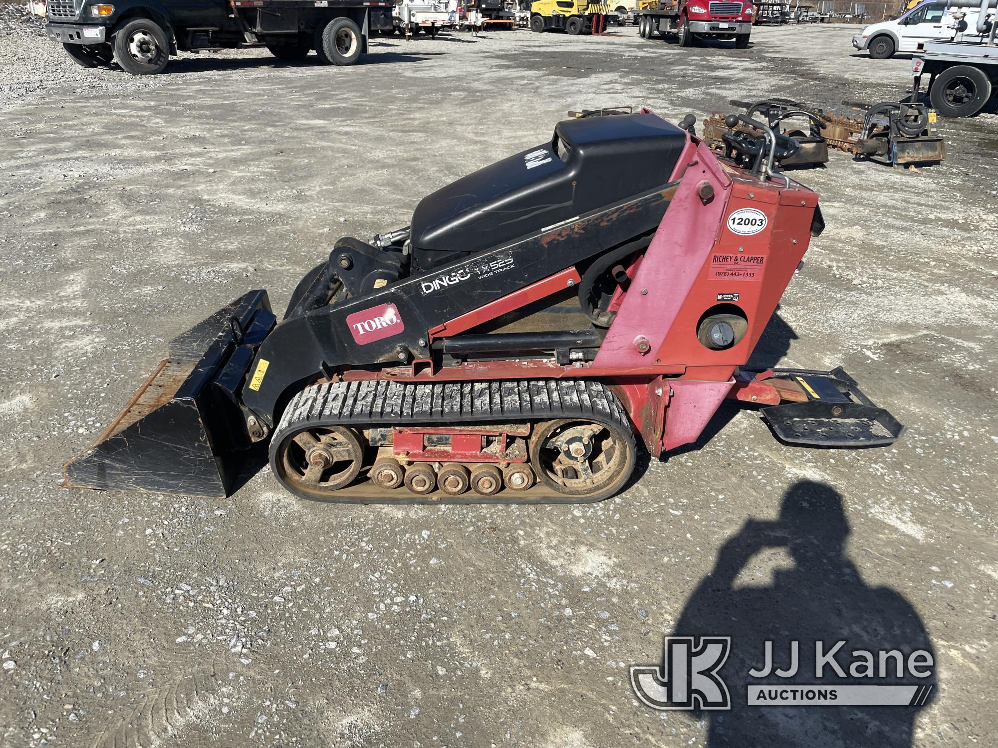 (Shrewsbury, MA) 2014 Toro Dingo TX-525 Walk-Behind Tracked Skid Steer Loader Runs, Moves & Operates