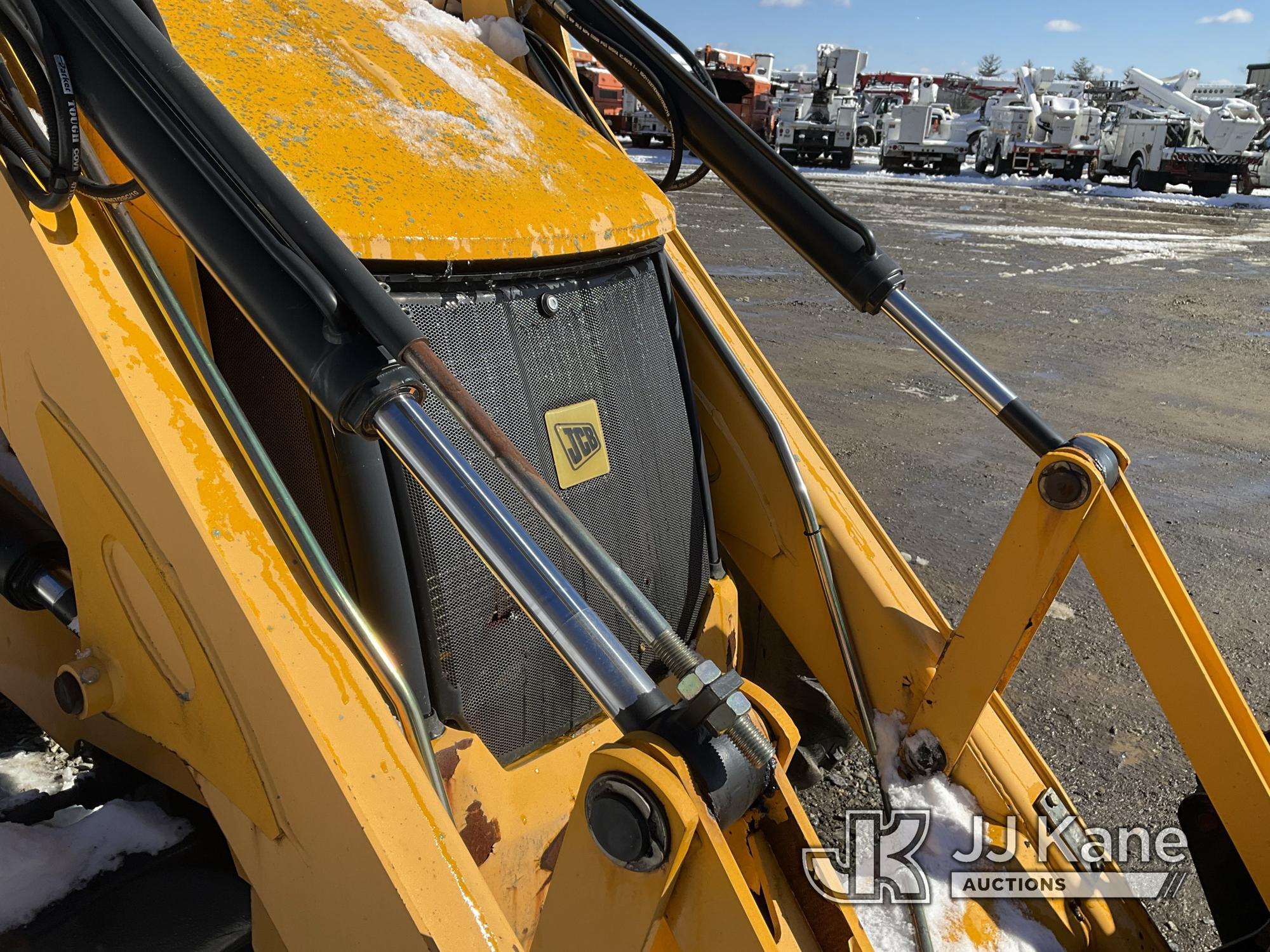 (Shrewsbury, MA) 2016 JCB 3CX-14 4x4 Tractor Loader Backhoe Runs, Moves & Operates