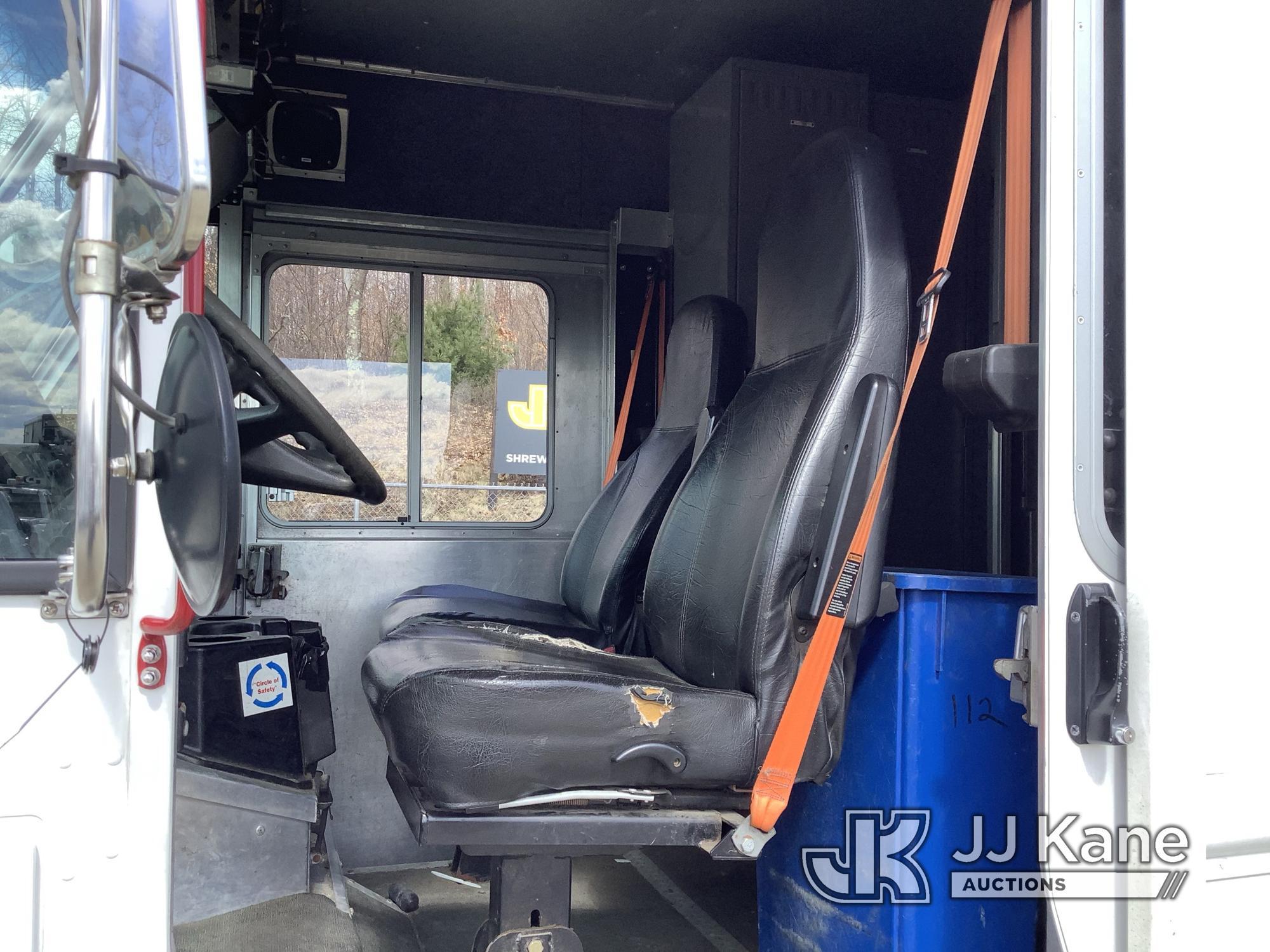 (Shrewsbury, MA) 2016 Freightliner MT45 Step Van Runs & Moves) (Generator Runs, Rust Damage