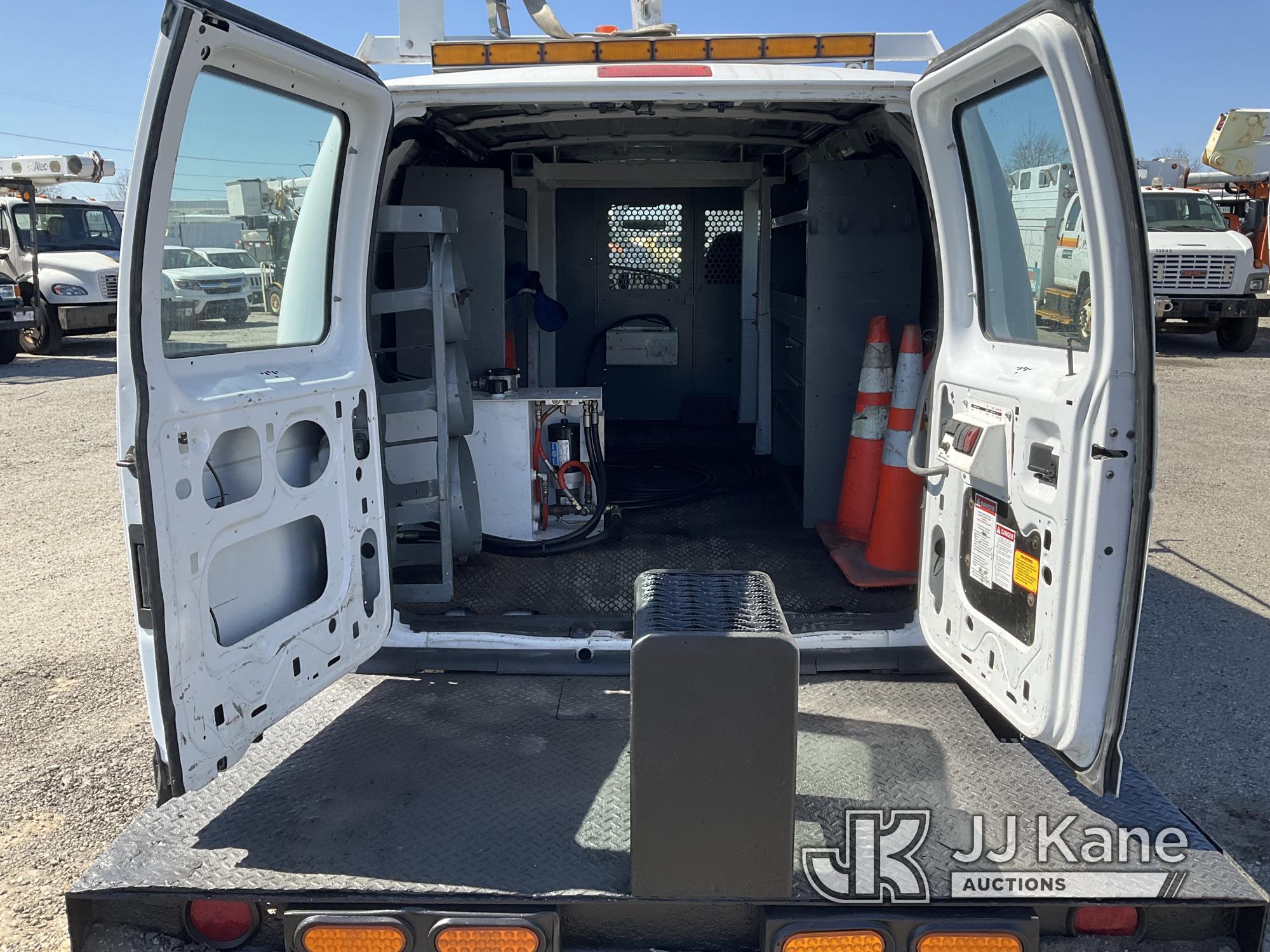 (Plymouth Meeting, PA) ETI ETT29-SNV, Telescopic Non-Insulated Bucket Van mounted on 2008 Ford E350