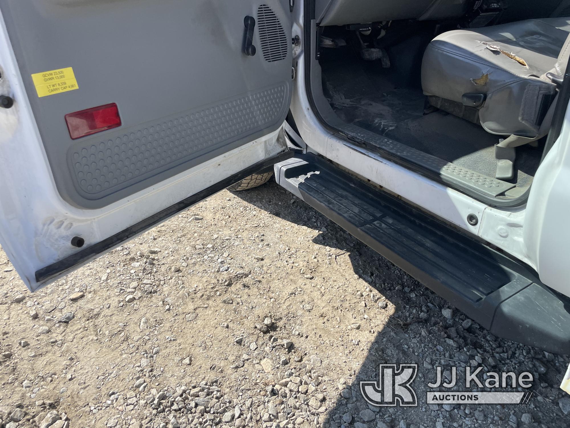 (Shrewsbury, MA) 2007 Ford F350 4x4 Service Truck Runs & Moves) (Rust Damage, Goodall Unit Runs, Com