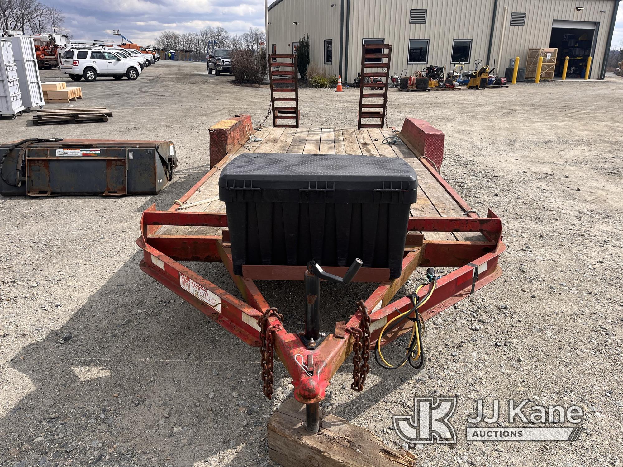 (Shrewsbury, MA) 2001 Hurst T/A Tagalong Equipment Trailer Body & Rust Damage