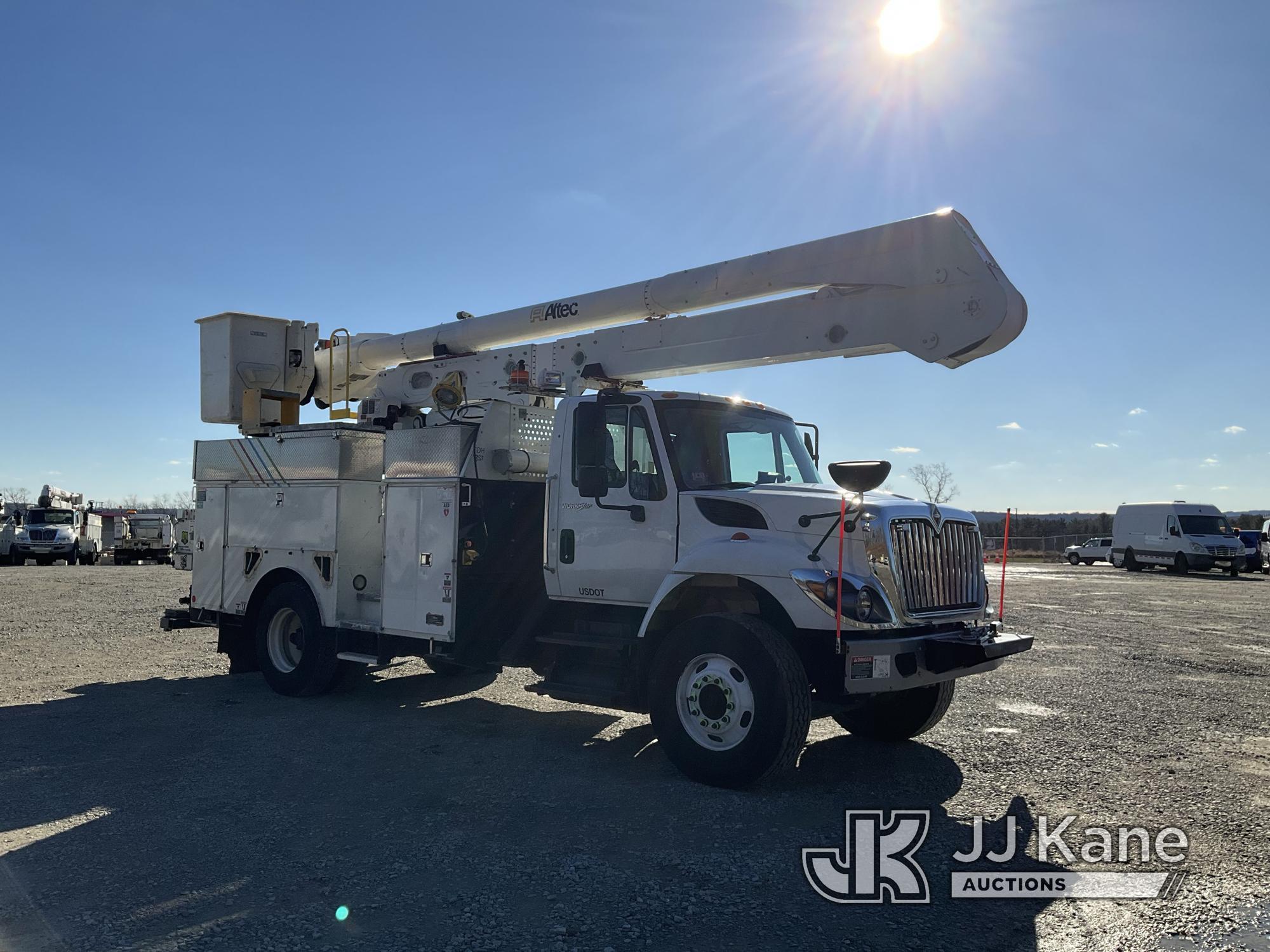 (Shrewsbury, MA) Altec AN50E-OC, Material Handling Bucket Truck rear mounted on 2014 International W