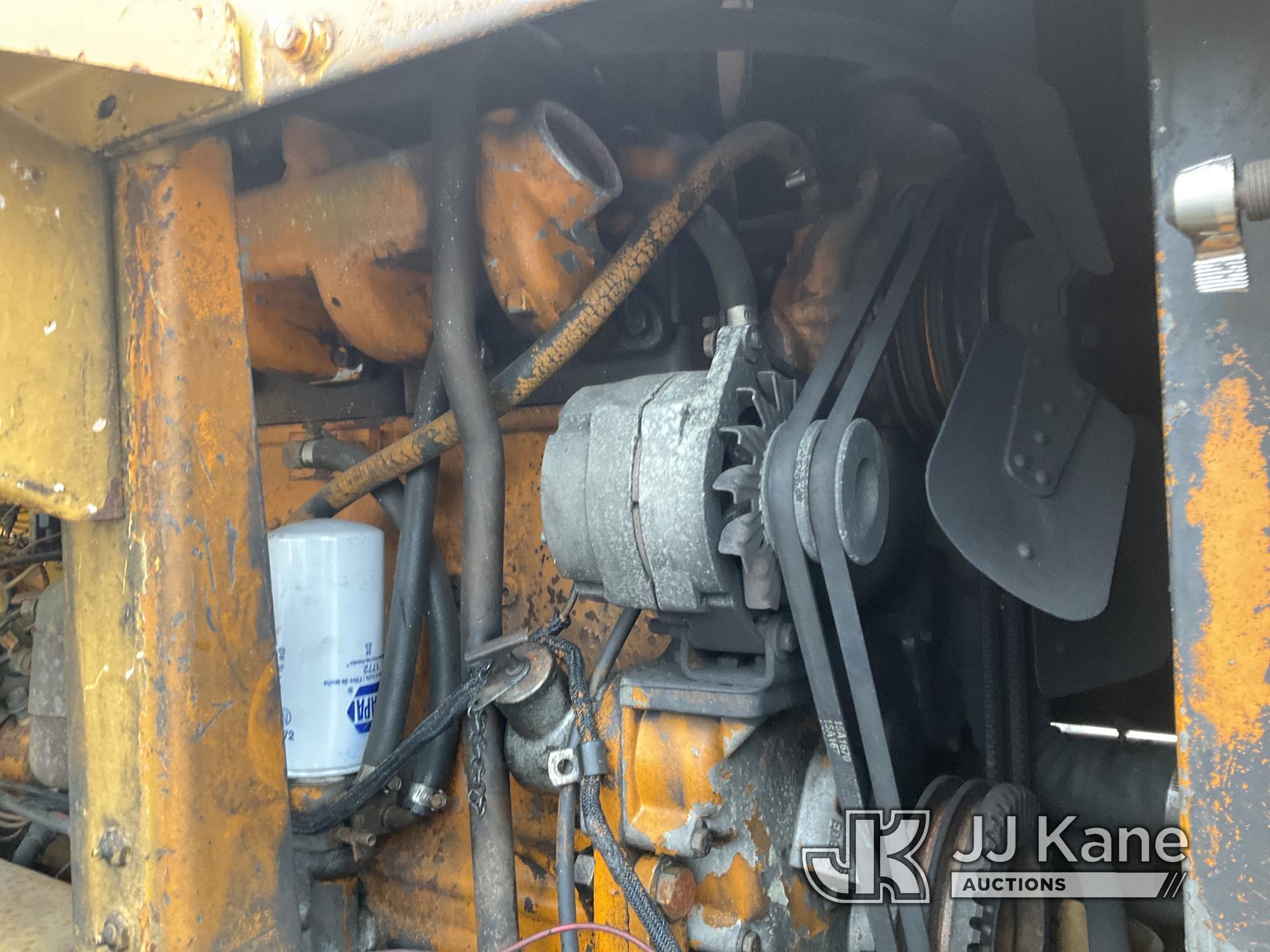 (Plymouth Meeting, PA) 1993 Case W24C Wheel Loader Runs & Operates, Body & Rust Damage, Door Hinge R