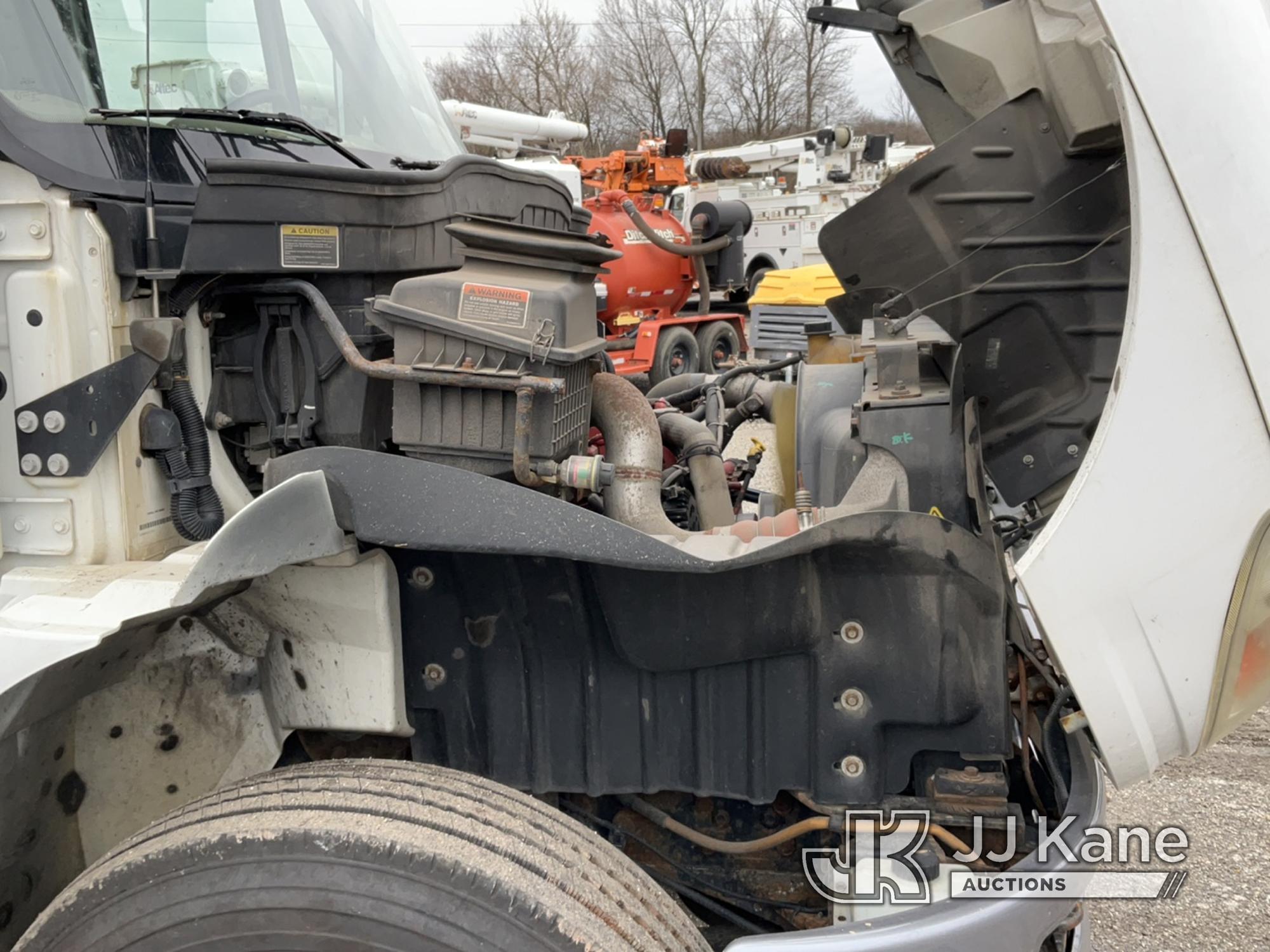 (Plymouth Meeting, PA) Altec DM47B-TR, Digger Derrick rear mounted on 2016 International 4300 Utilit