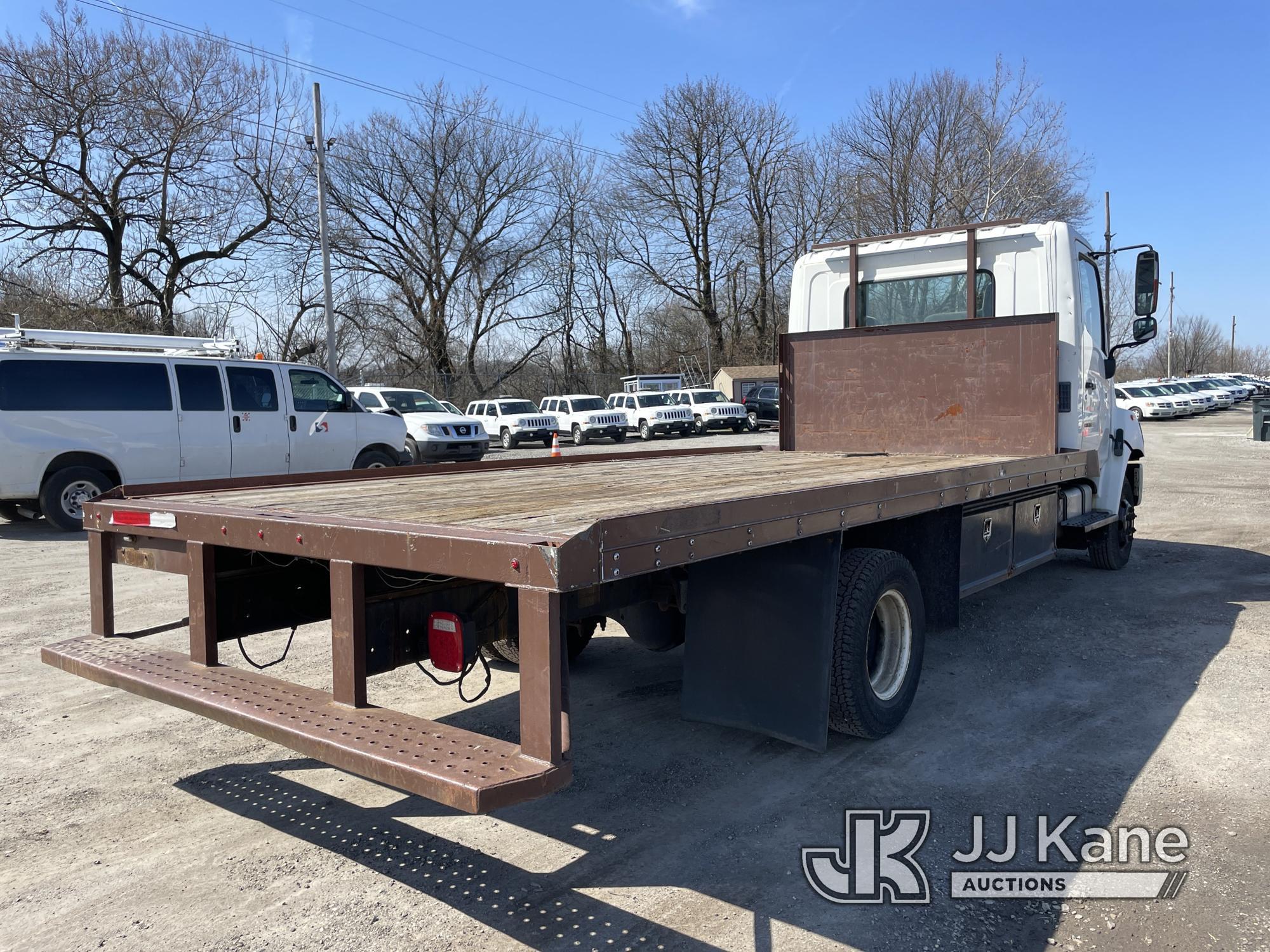 (Plymouth Meeting, PA) 2005 Hino 145 Flatbed Truck Runs & Moves, Abs Light On, Body & Rust Damage