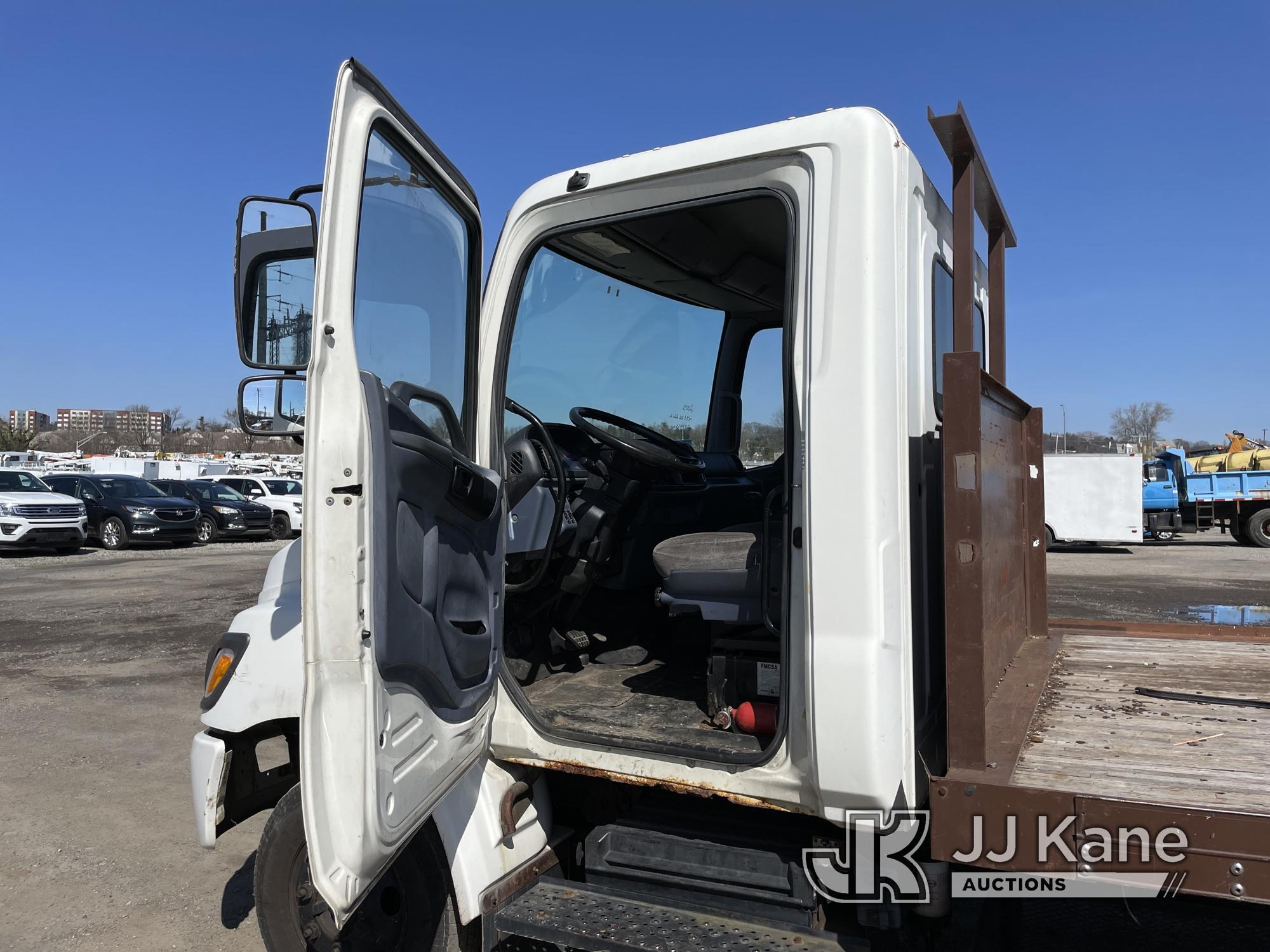 (Plymouth Meeting, PA) 2005 Hino 145 Flatbed Truck Runs & Moves, Abs Light On, Body & Rust Damage