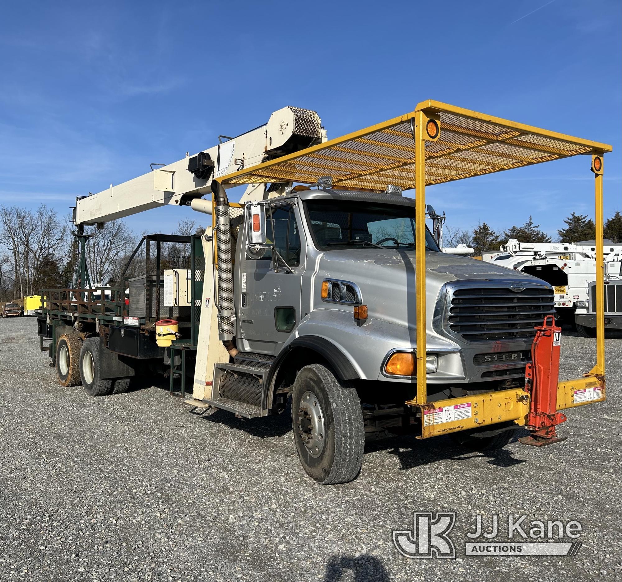(Hagerstown, MD) National Crane Corp. 800-D, Crane mounted on 2009 Sterling LT8500 6x4 Stake Truck R
