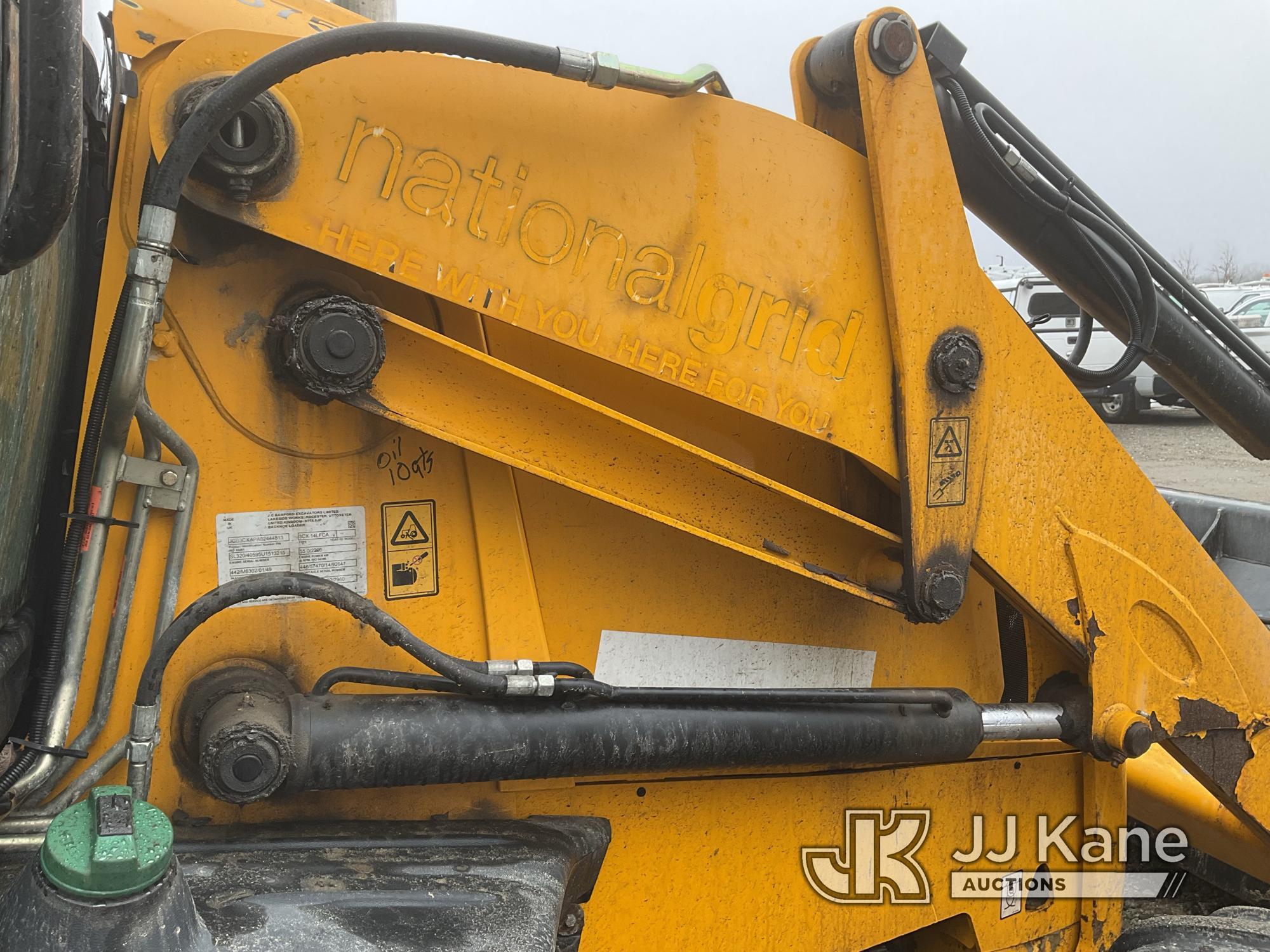 (Shrewsbury, MA) 2016 JCB 3CX-14 4x4 Tractor Loader Backhoe Runs, Moves & Operates) (Damaged Front G