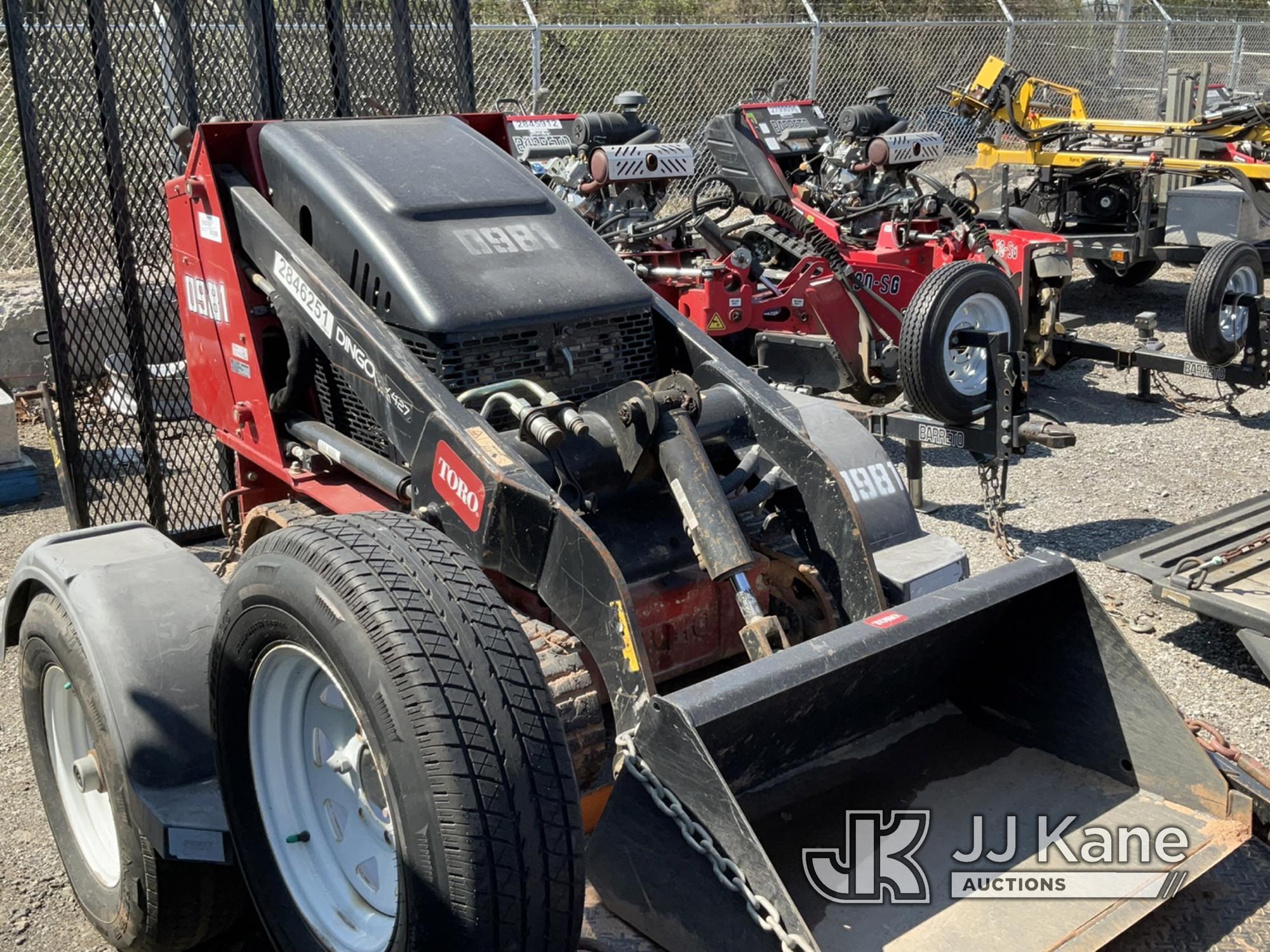 (Plymouth Meeting, PA) 2018 Toro Dingo TX-427 Walk-Behind Crawler Skid Steer Loader No Title For Sup