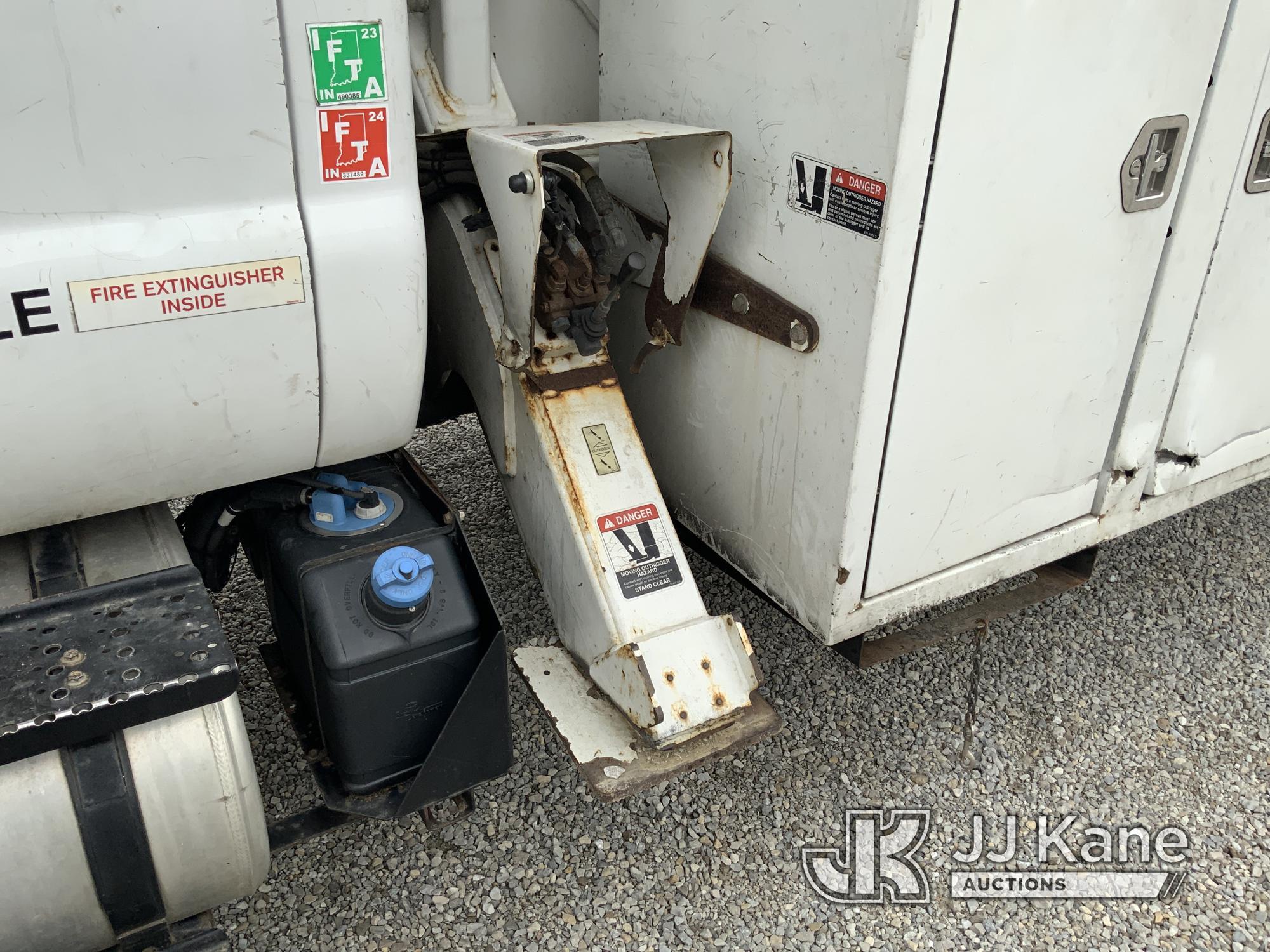 (Fort Wayne, IN) Altec LR760E70, Over-Center Elevator Bucket Truck mounted behind cab on 2013 Ford F