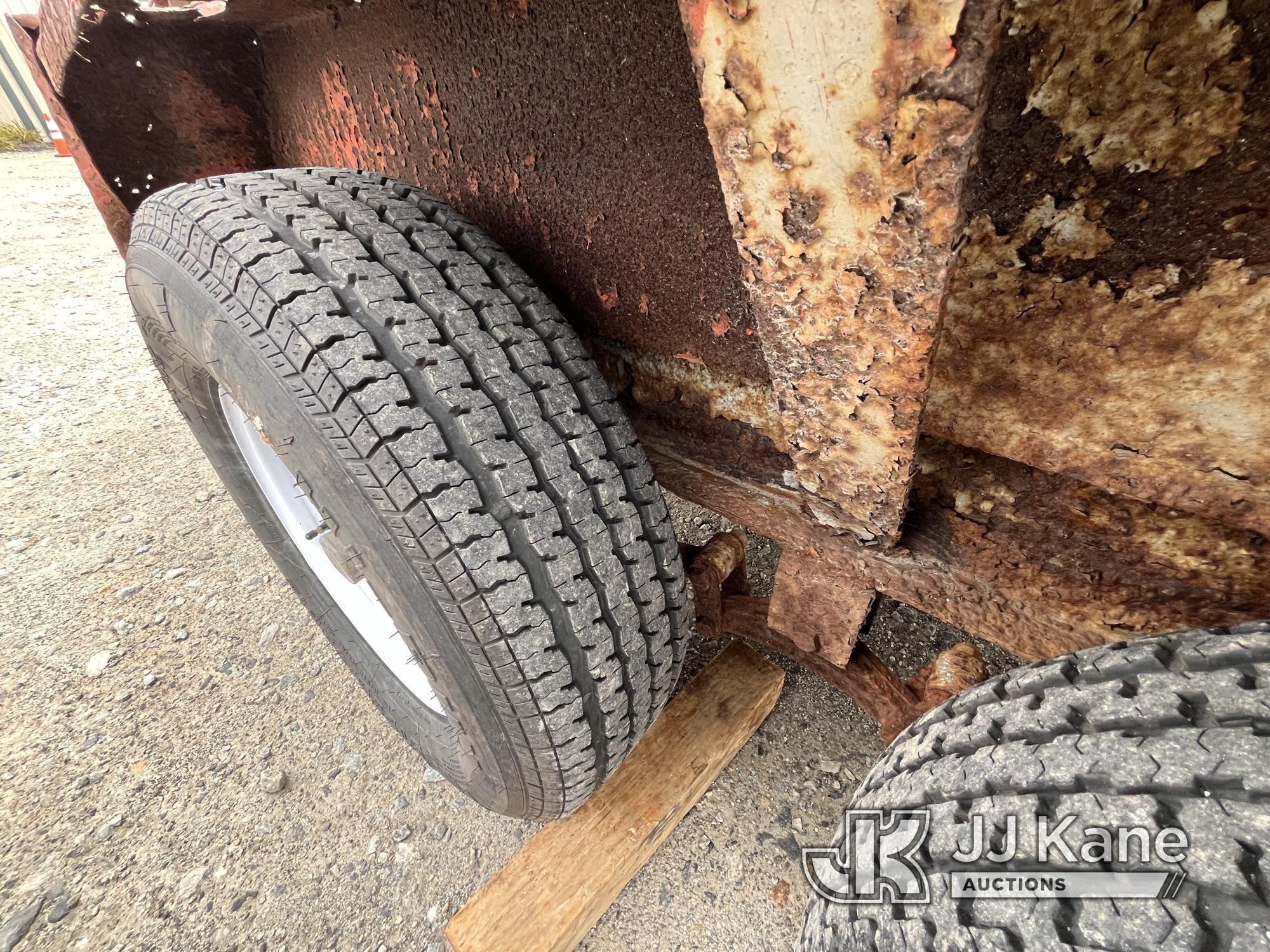 (Shrewsbury, MA) 2001 Hurst T/A Tagalong Equipment Trailer Body & Rust Damage