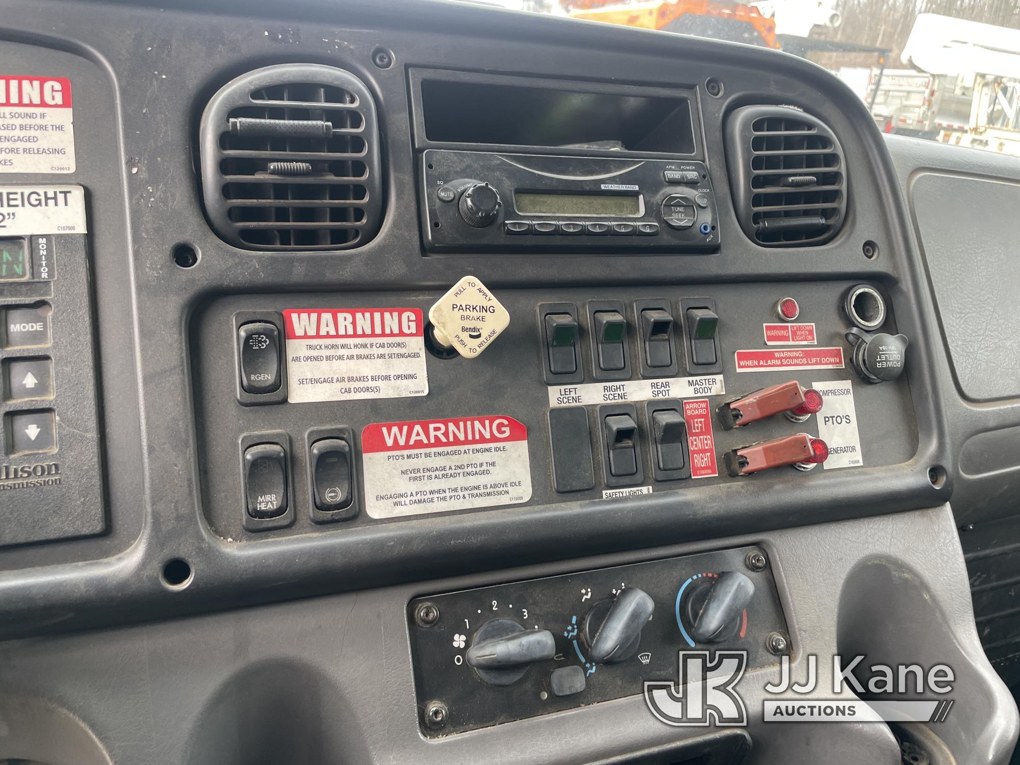 (Shrewsbury, MA) 2014 Freightliner M2 106 Enclosed Utility/Air Compressor Truck Runs & Moves) (White