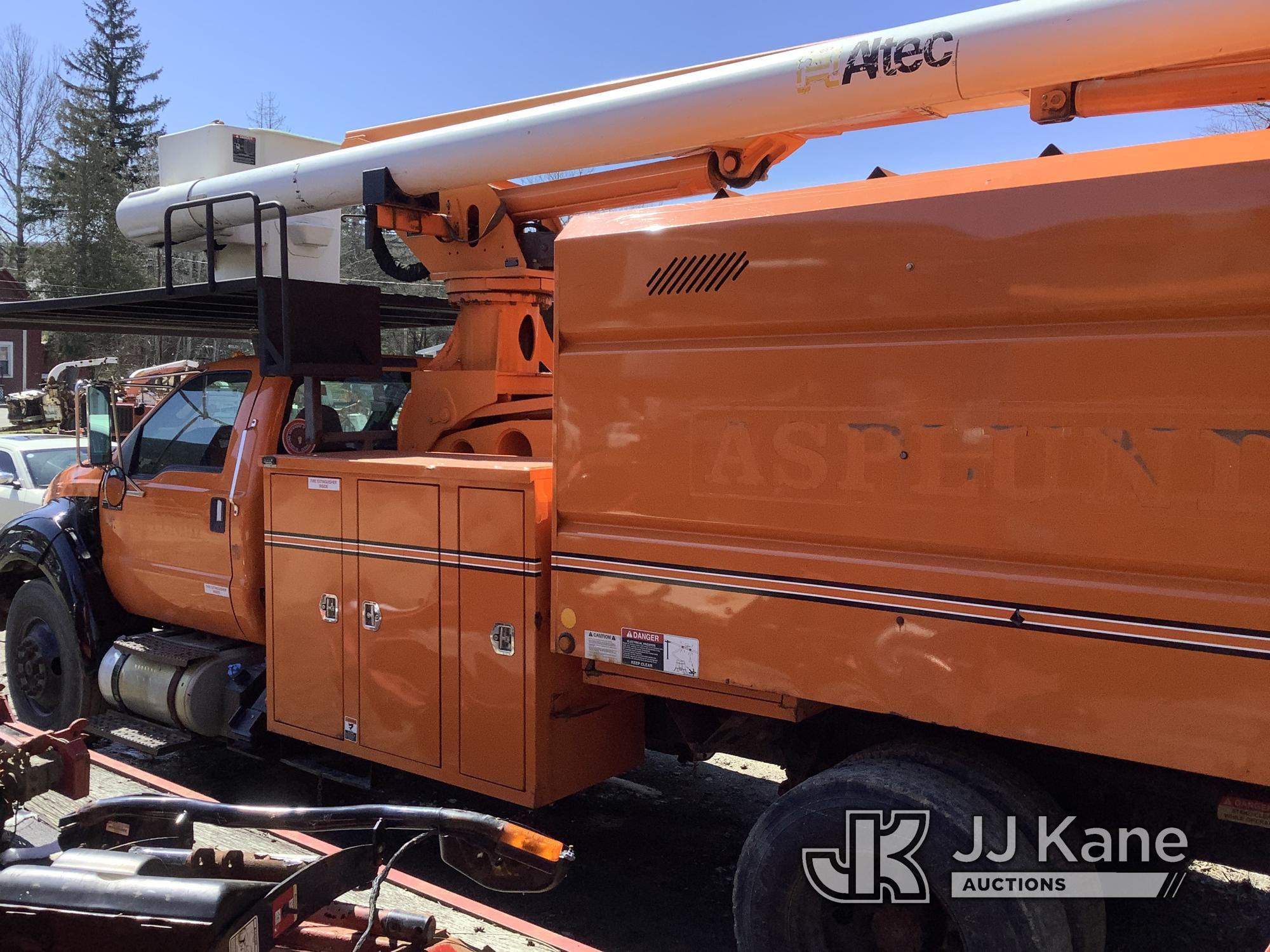 (Deposit, NY) Altec LR760E70, Over-Center Elevator Bucket Truck mounted behind cab on 2013 Ford F750