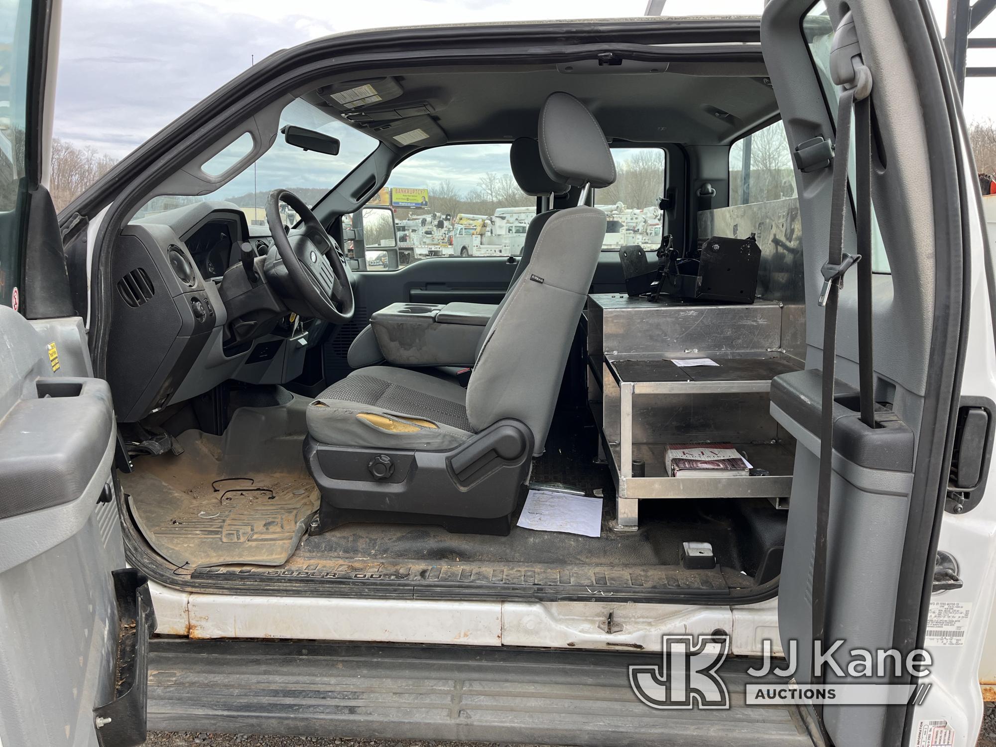 (Smock, PA) 2011 Ford F350 4x4 Extended-Cab Service Truck Runs & Moves) (Jump To Start, Rust & Body