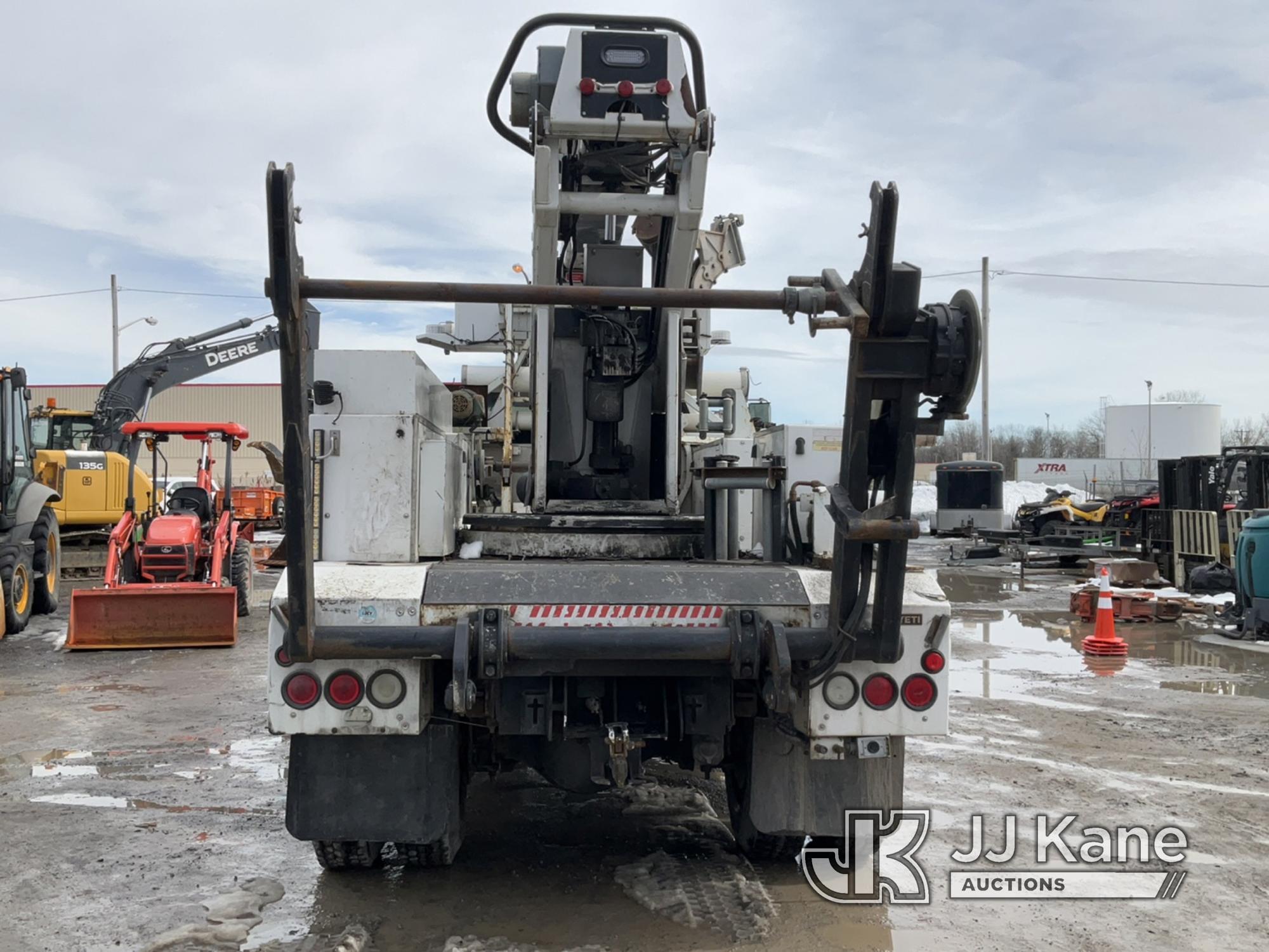 (Rome, NY) Telsta T40C, Telescopic Non-Insulated Cable Placing Bucket Truck mounted on 2001 GMC C750