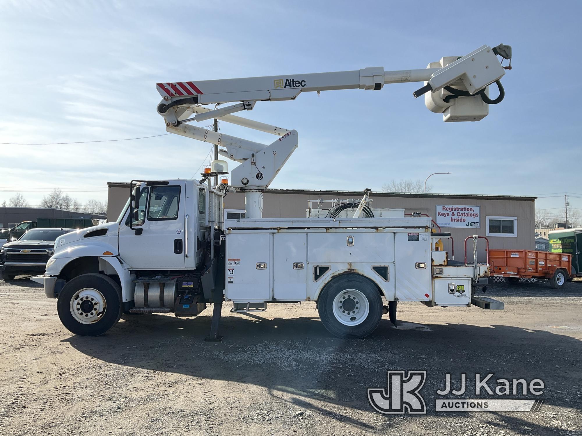 (Rome, NY) Altec TA41M, Articulating & Telescopic Bucket Truck mounted behind cab on 2016 Internatio