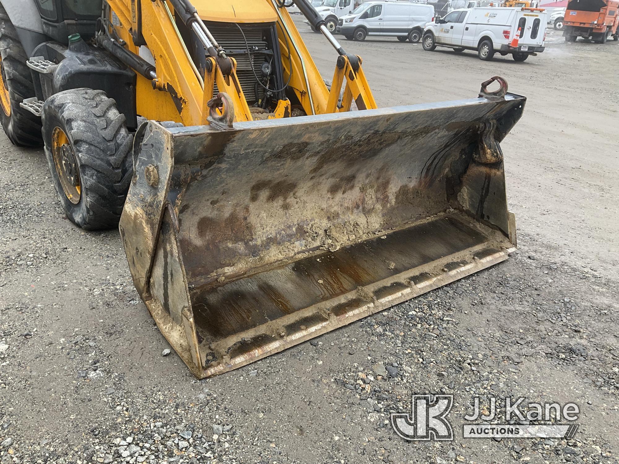 (Shrewsbury, MA) 2016 JCB 3CX-14 4x4 Tractor Loader Backhoe Runs, Moves & Operates) (Damaged Front G