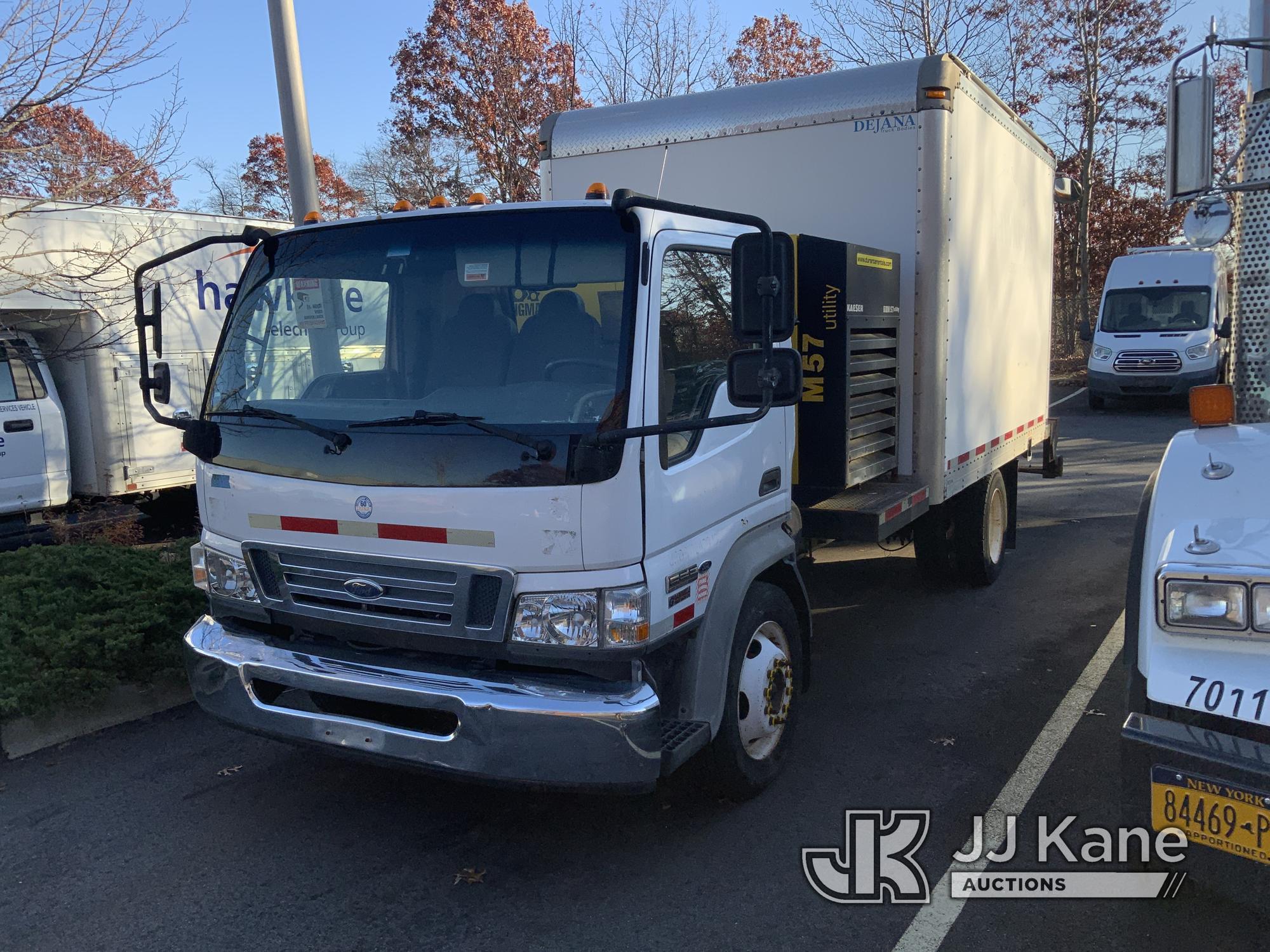 (Hauppauge, NY) 2007 Ford LCF550 Van Body Truck